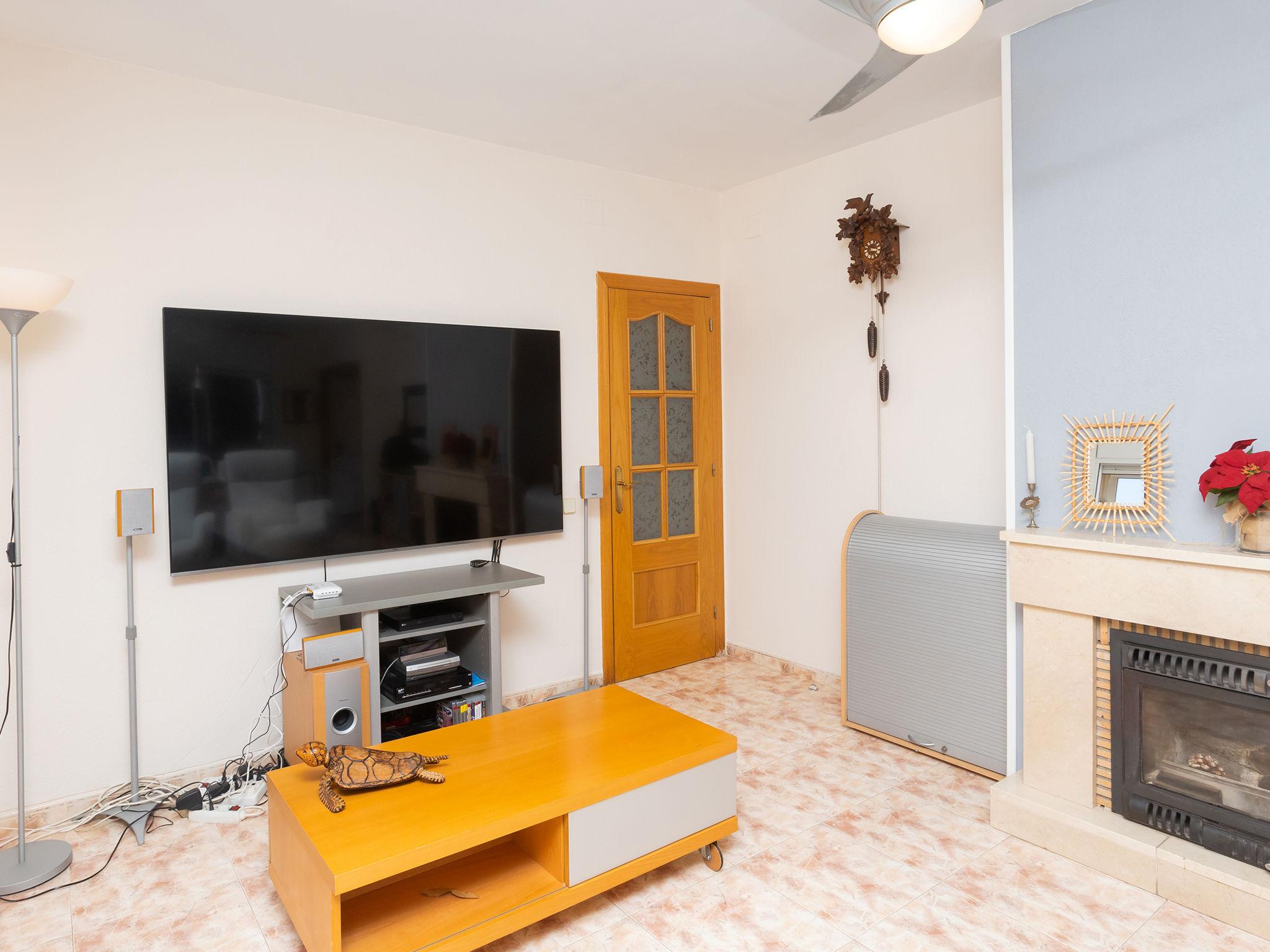 Photo 9 - 4 bedroom House in El Vendrell with private pool and garden