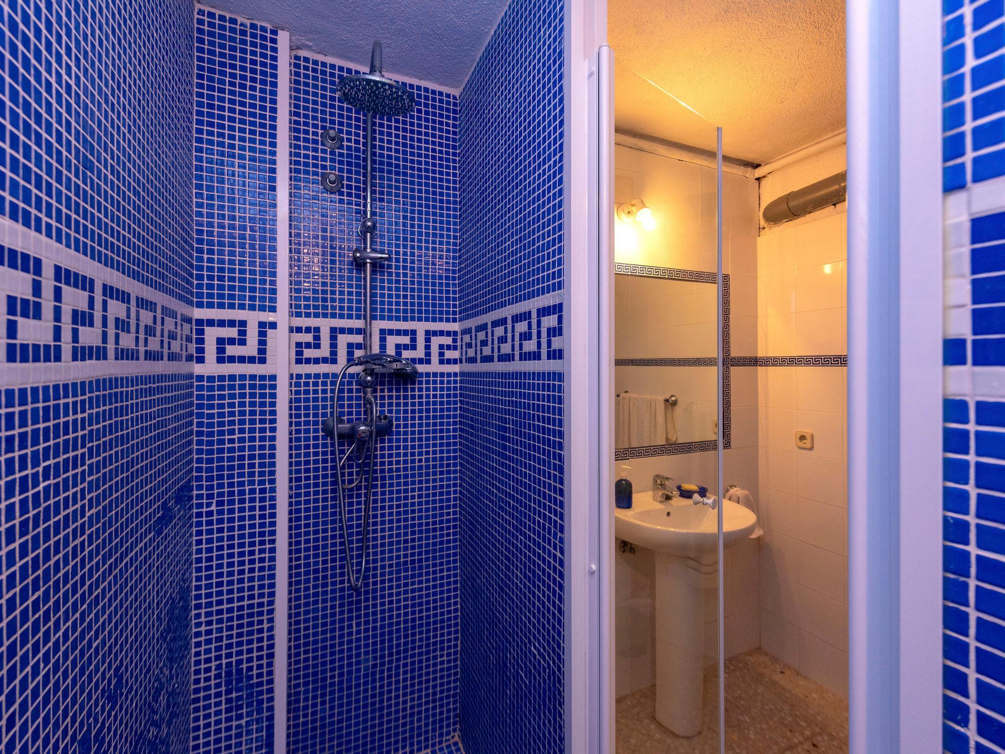 Foto 20 - Casa con 4 camere da letto a El Vendrell con piscina privata e giardino