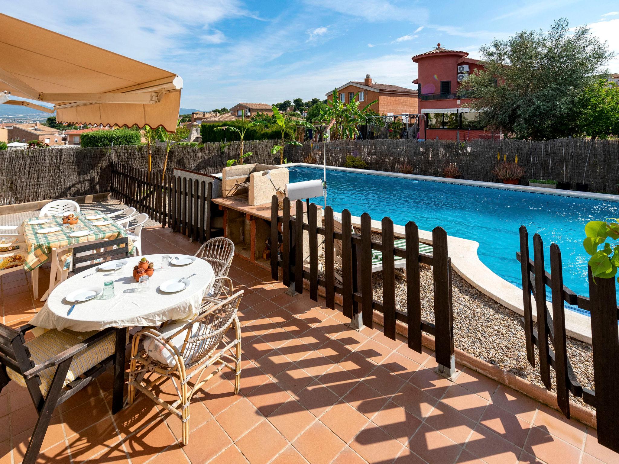 Photo 1 - Maison de 4 chambres à El Vendrell avec piscine privée et jardin