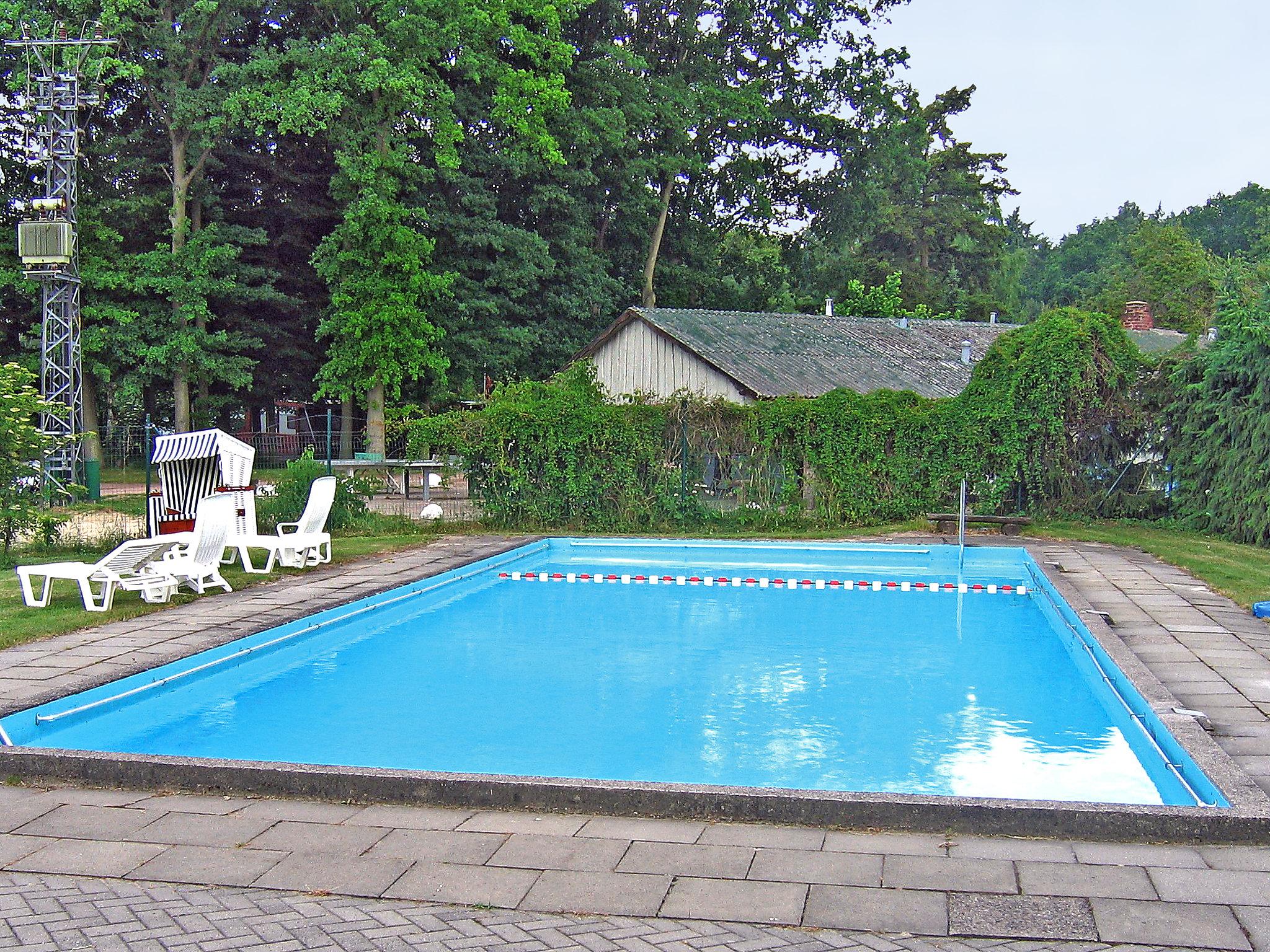 Foto 10 - Casa con 2 camere da letto a Hechthausen con piscina e giardino