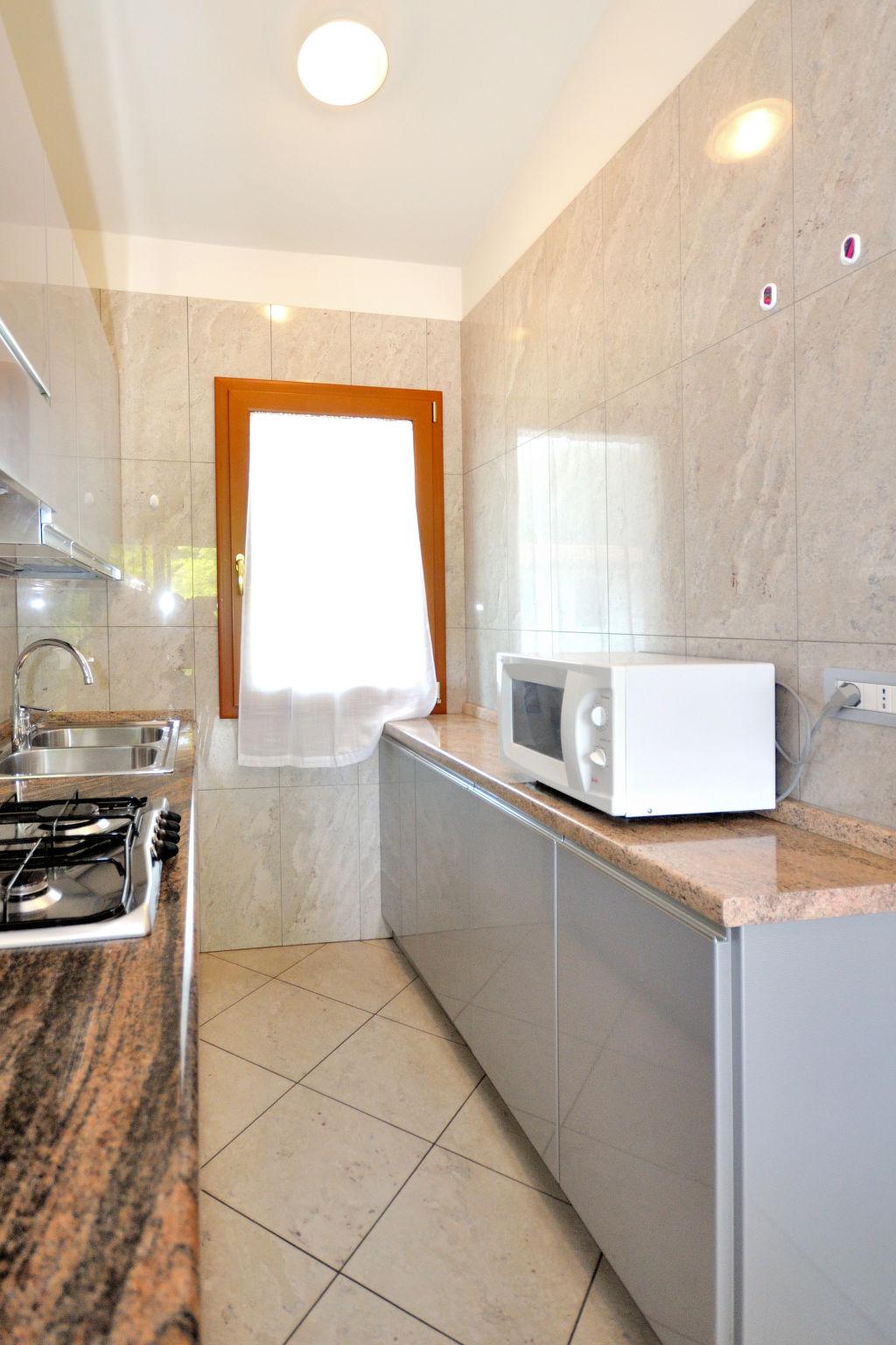Foto 6 - Apartment mit 2 Schlafzimmern in San Michele al Tagliamento mit terrasse und blick aufs meer