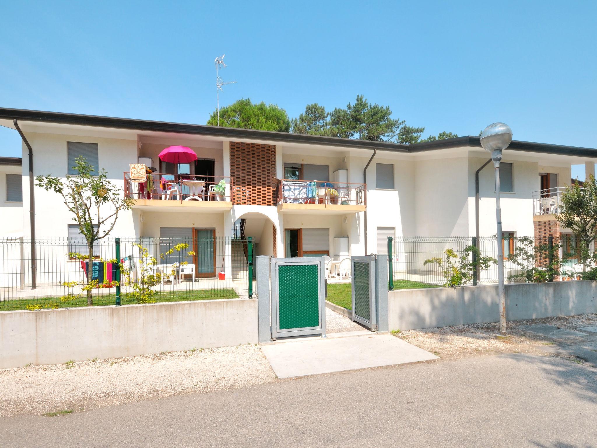 Photo 13 - Appartement de 2 chambres à San Michele al Tagliamento avec jardin et terrasse