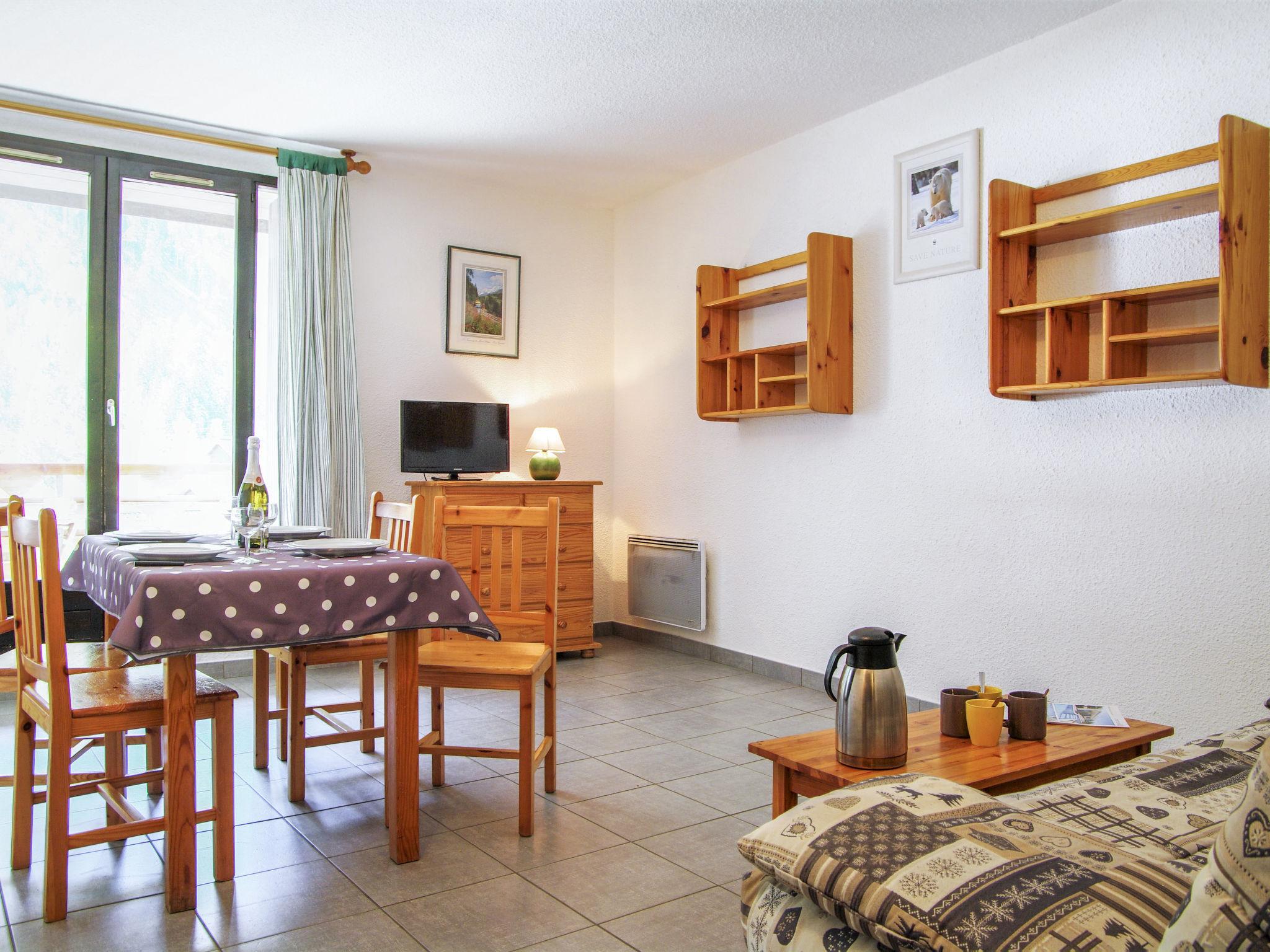 Foto 1 - Apartment mit 2 Schlafzimmern in Chamonix-Mont-Blanc mit blick auf die berge