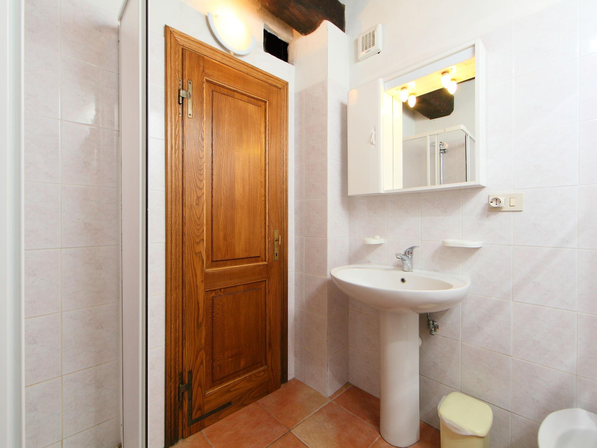 Foto 12 - Apartamento de 2 quartos em Gaiole in Chianti com piscina e jardim