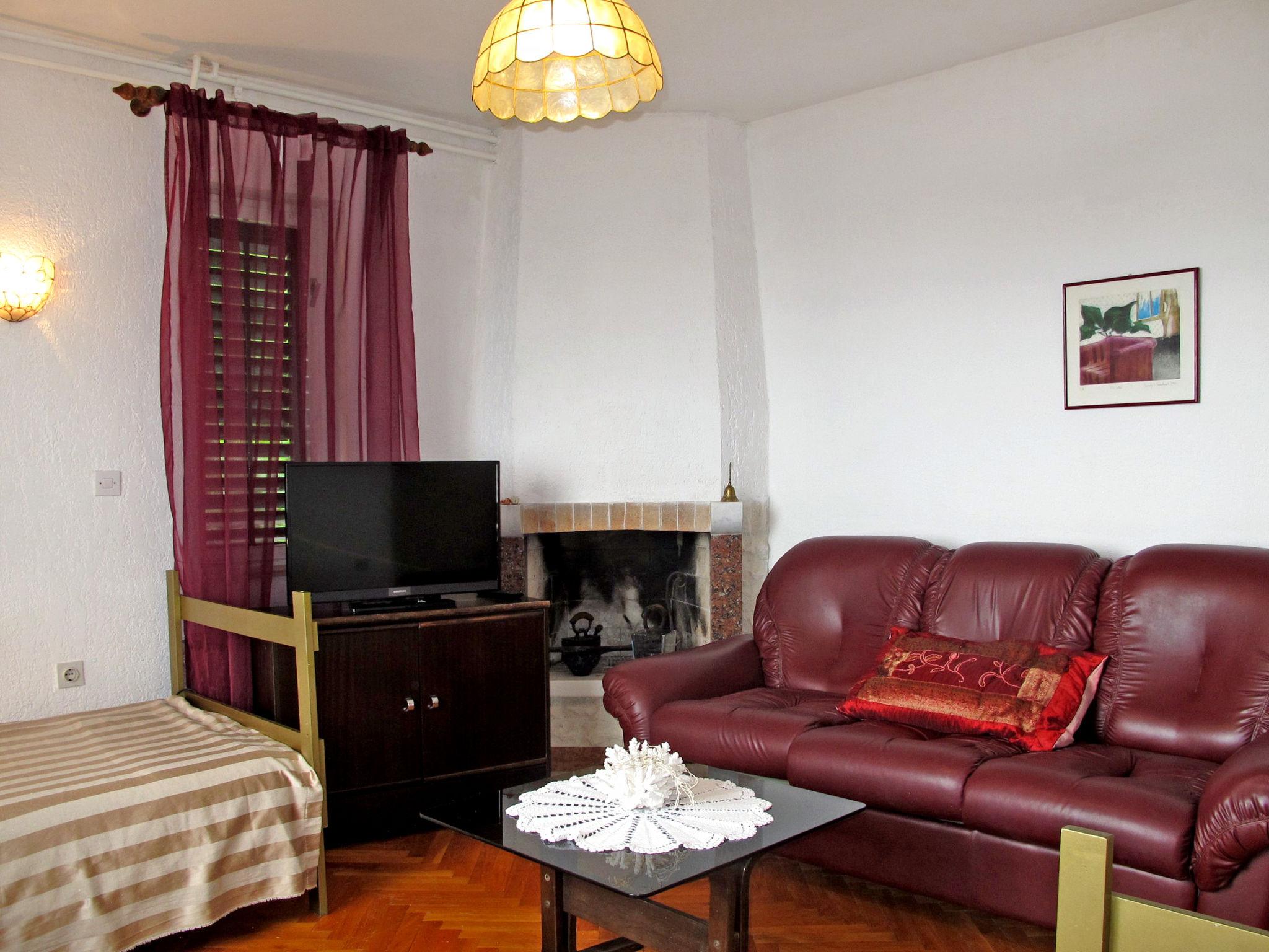 Foto 7 - Appartamento con 2 camere da letto a Mošćenička Draga con terrazza e vista mare