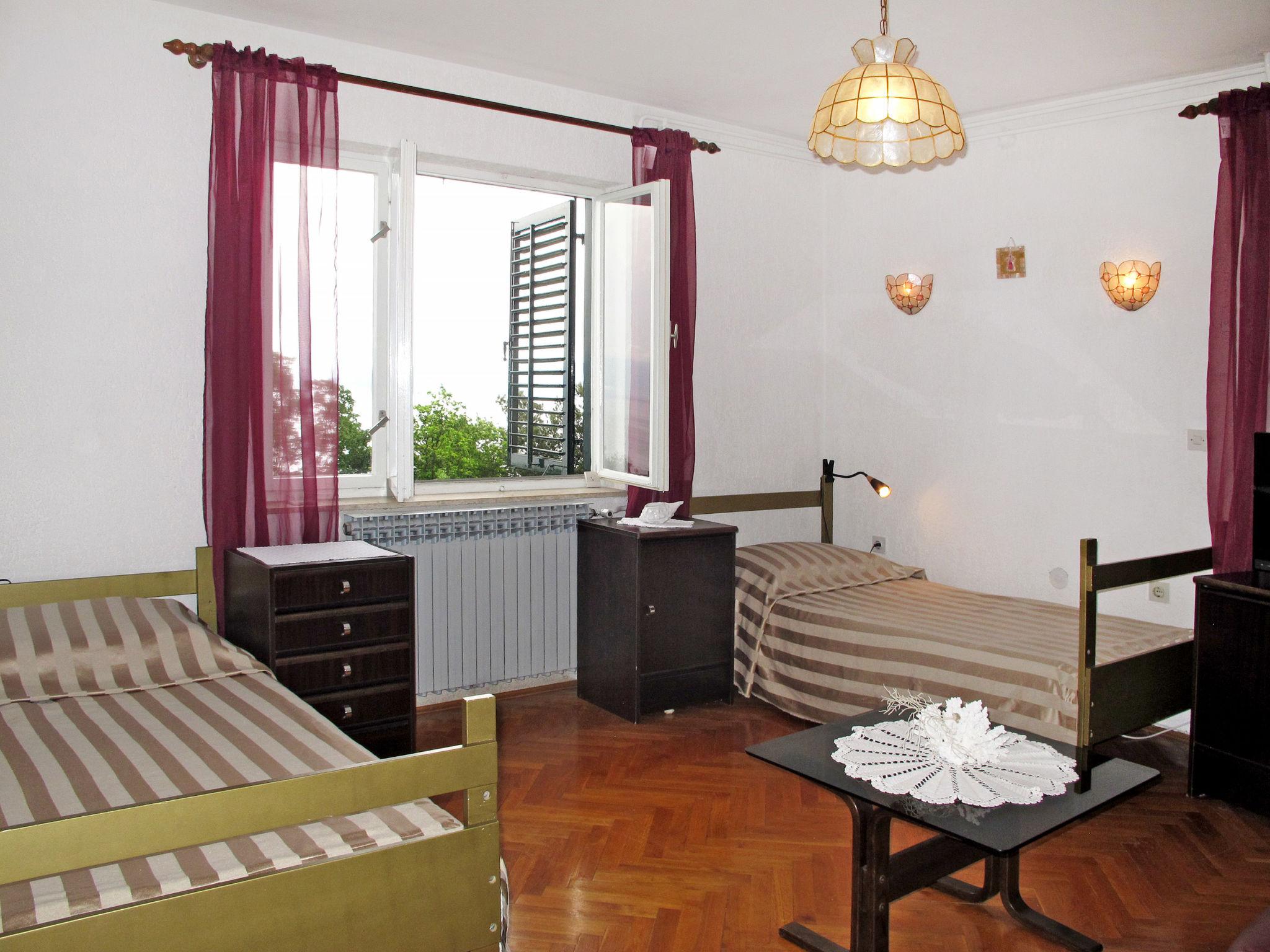 Foto 8 - Apartamento de 2 habitaciones en Mošćenička Draga con terraza y vistas al mar