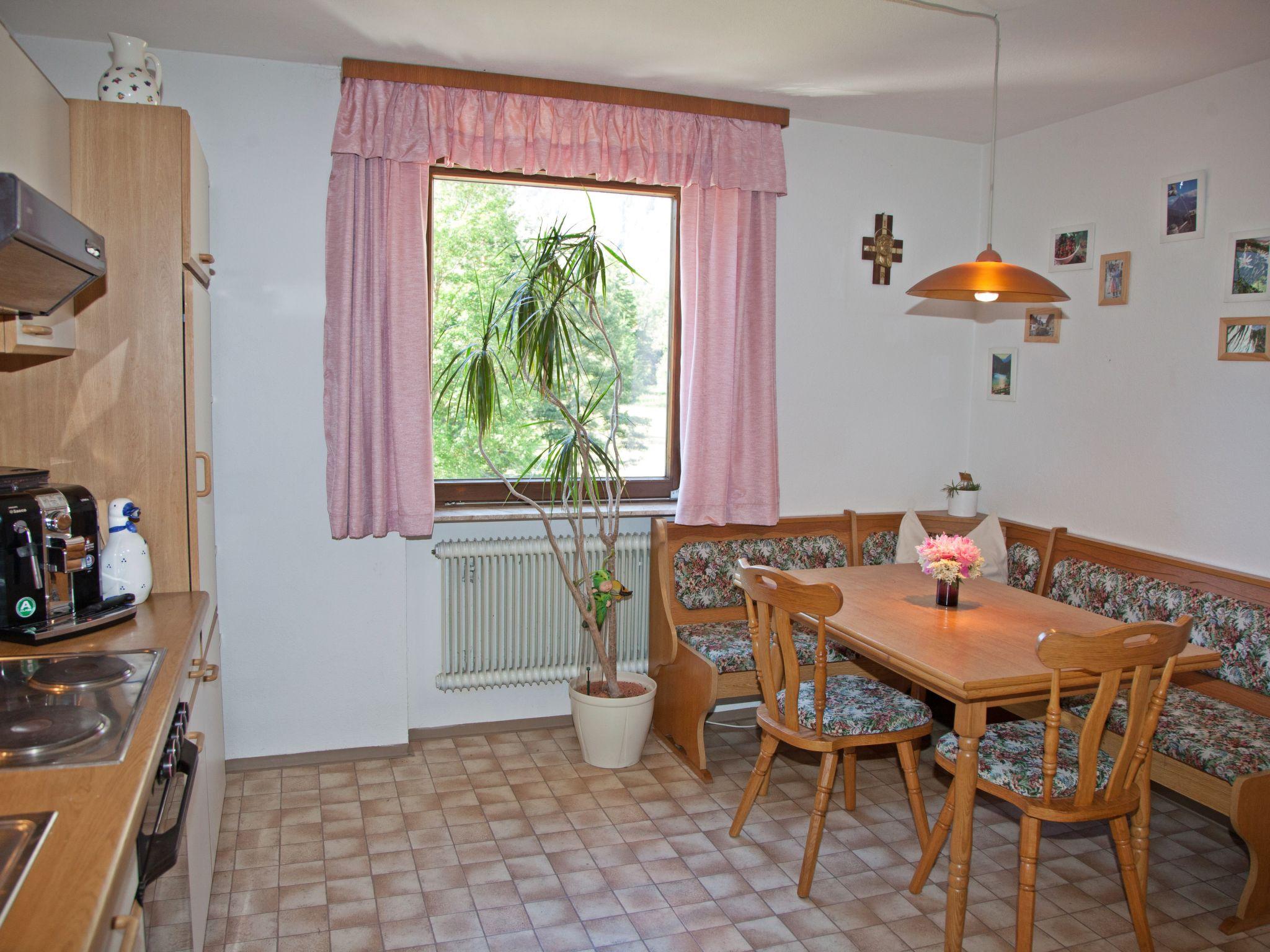 Photo 3 - 2 bedroom Apartment in Nassereith with garden