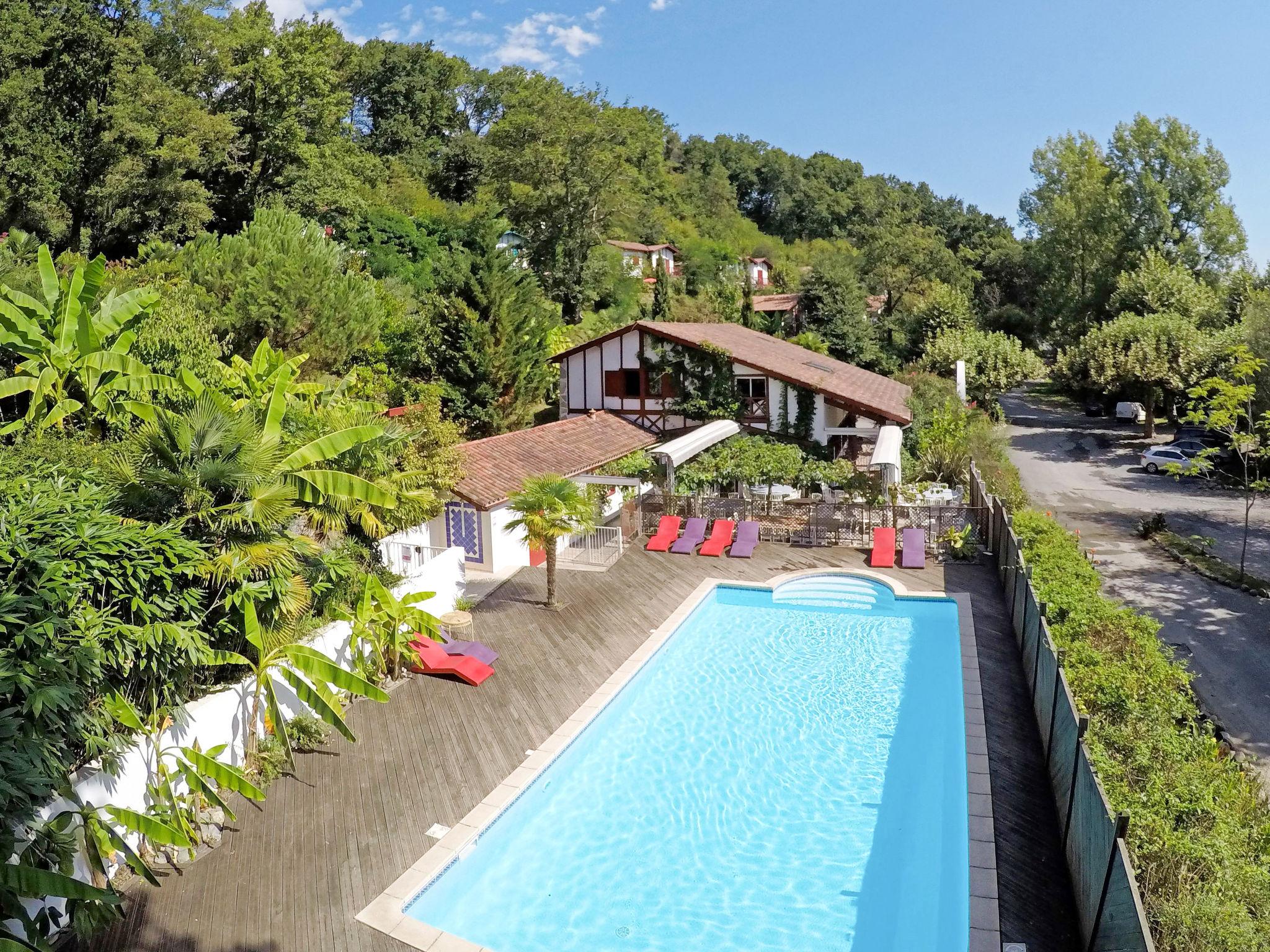 Foto 1 - Apartamento de 1 habitación en La Bastide-Clairence con piscina y jardín