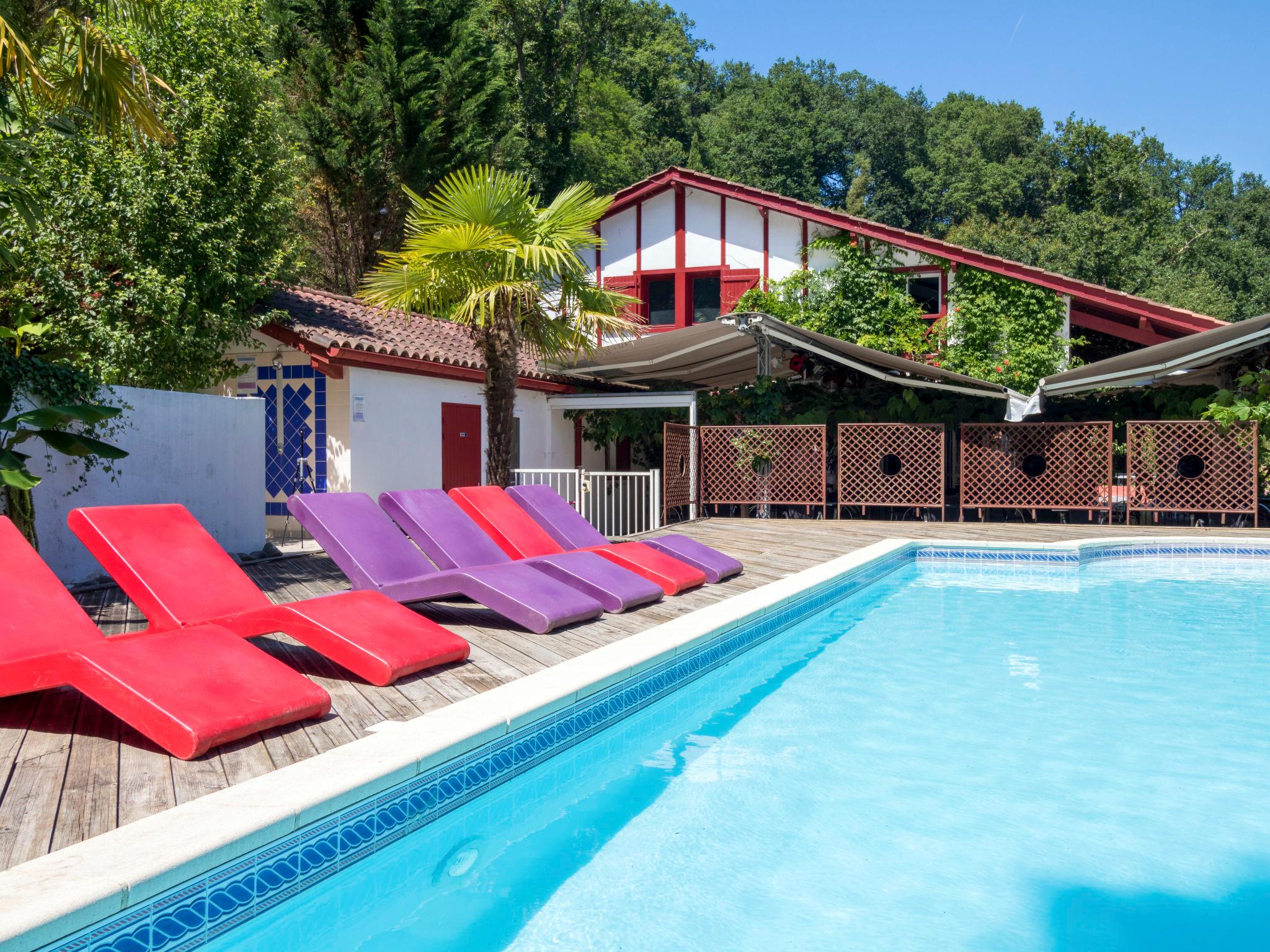 Foto 14 - Apartamento de 1 quarto em La Bastide-Clairence com piscina e jardim