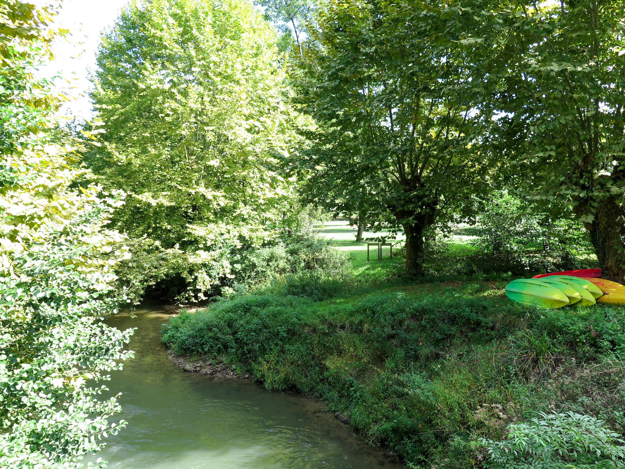 Foto 20 - Haus mit 3 Schlafzimmern in La Bastide-Clairence mit schwimmbad und garten