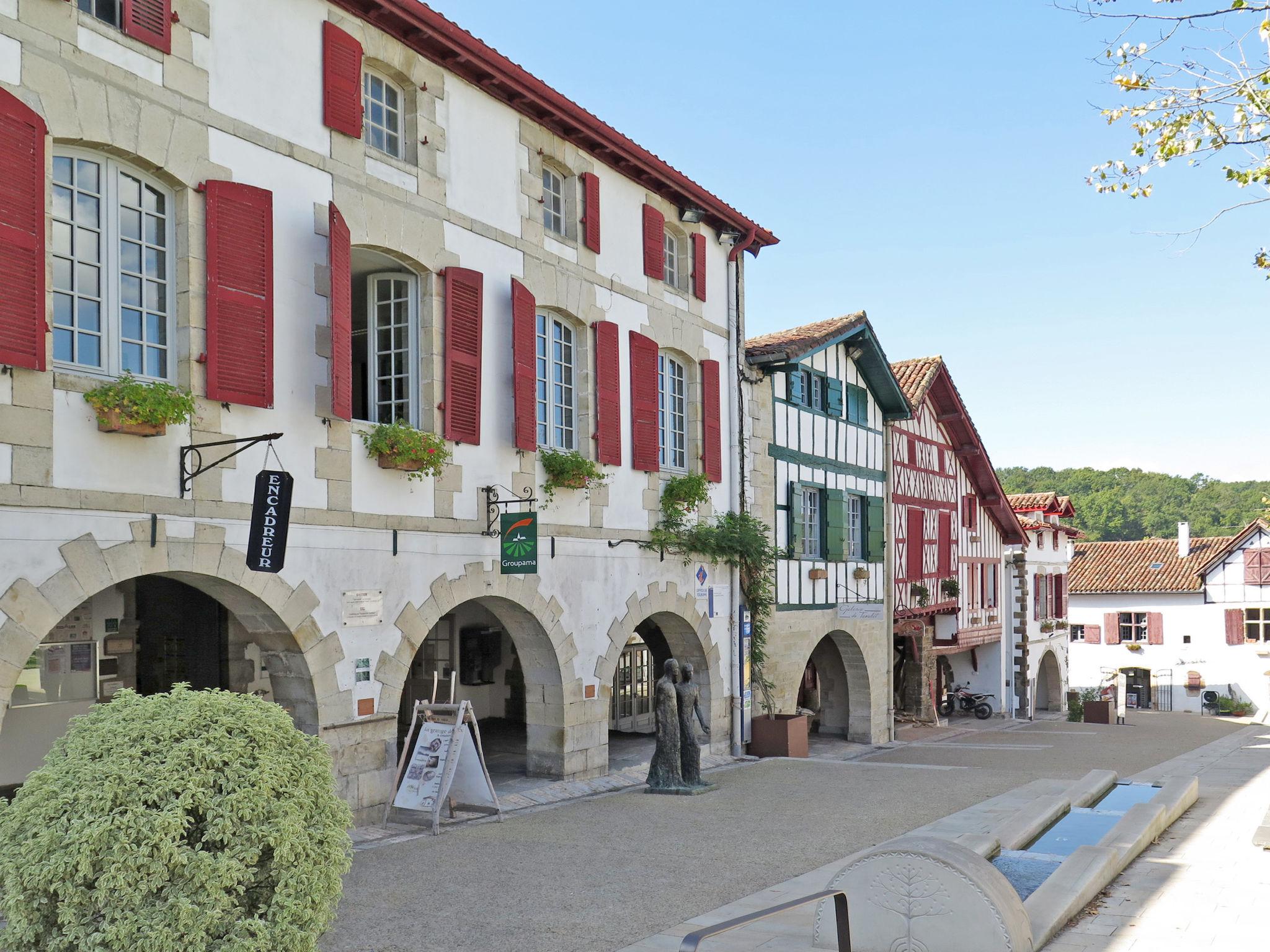 Photo 28 - Maison de 3 chambres à La Bastide-Clairence avec piscine et jardin