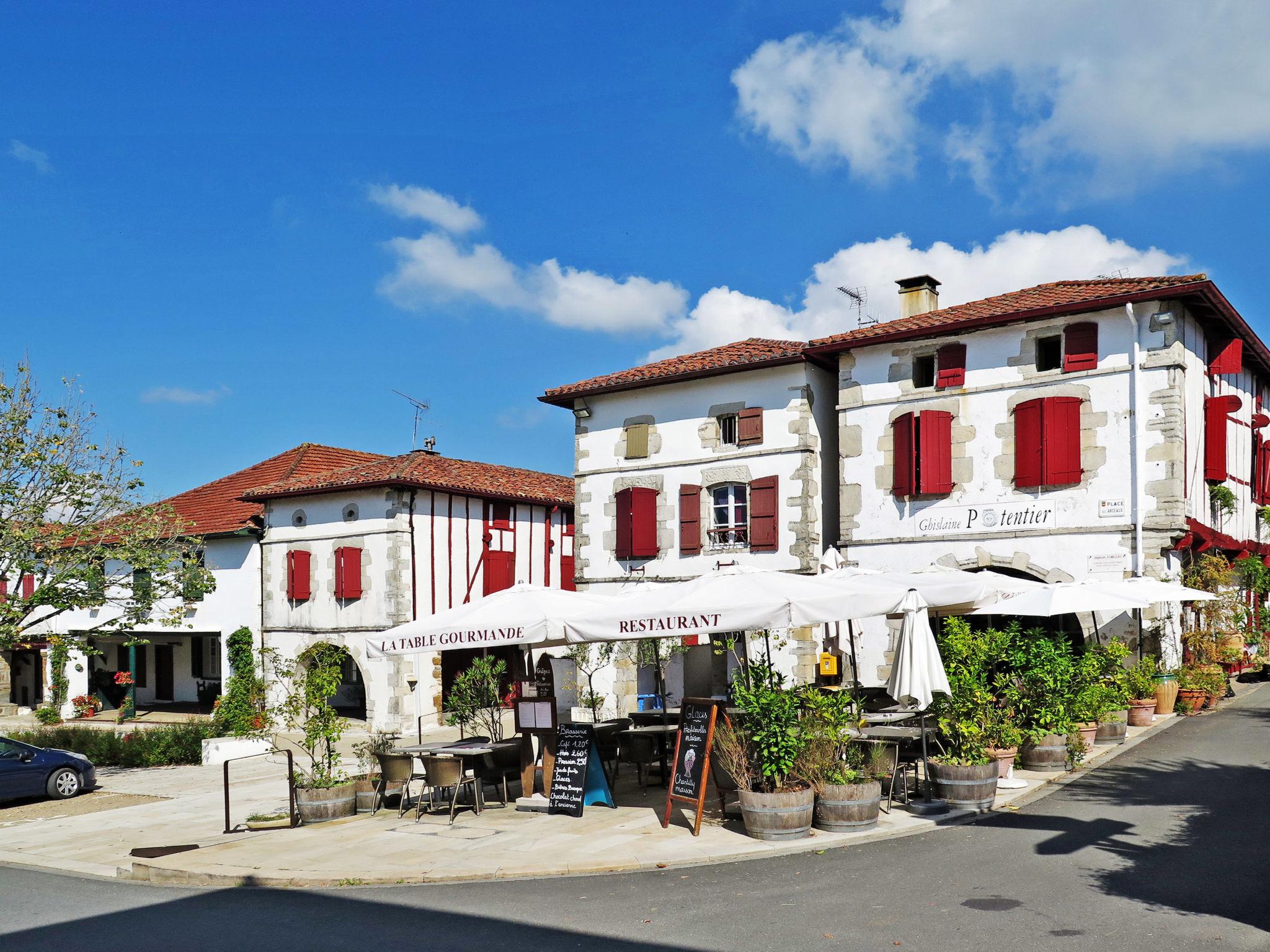 Foto 30 - Haus mit 3 Schlafzimmern in La Bastide-Clairence mit schwimmbad und garten