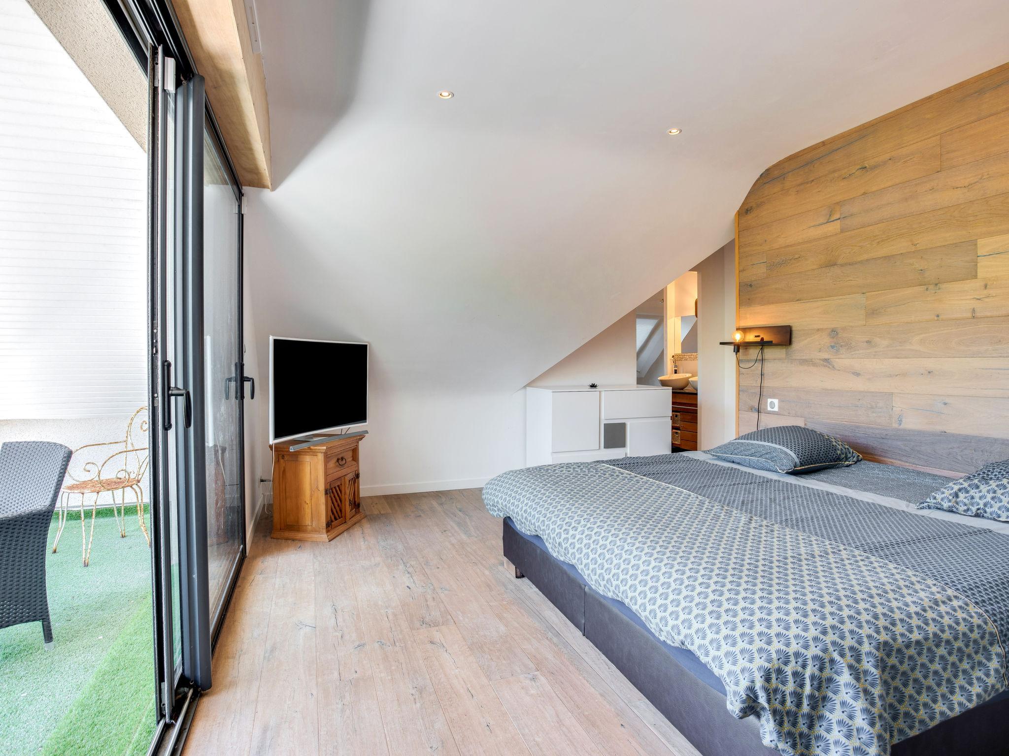 Foto 10 - Casa con 3 camere da letto a Carnac con piscina privata e vista mare
