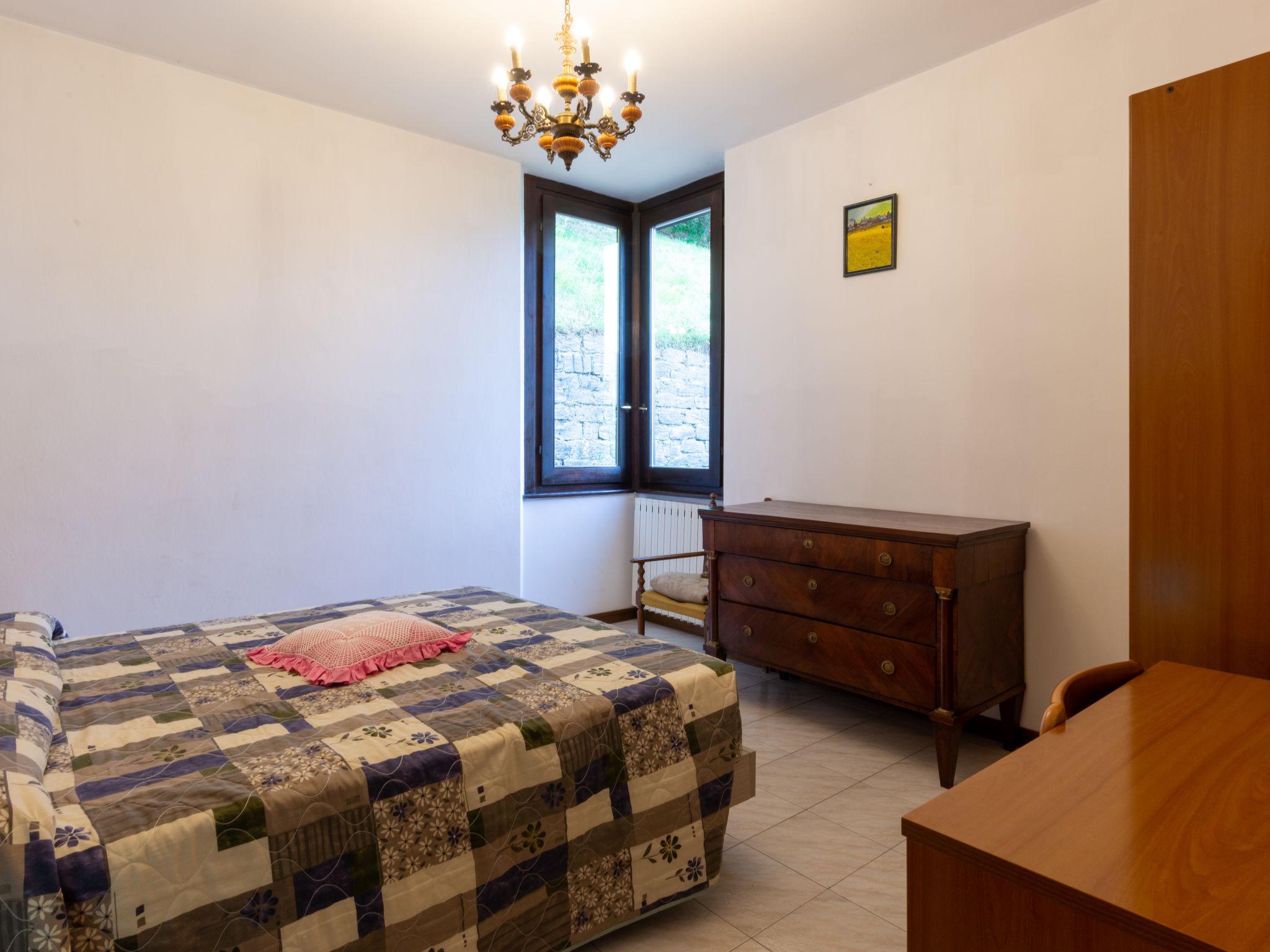 Foto 13 - Appartamento con 3 camere da letto a Gera Lario con giardino e vista sulle montagne