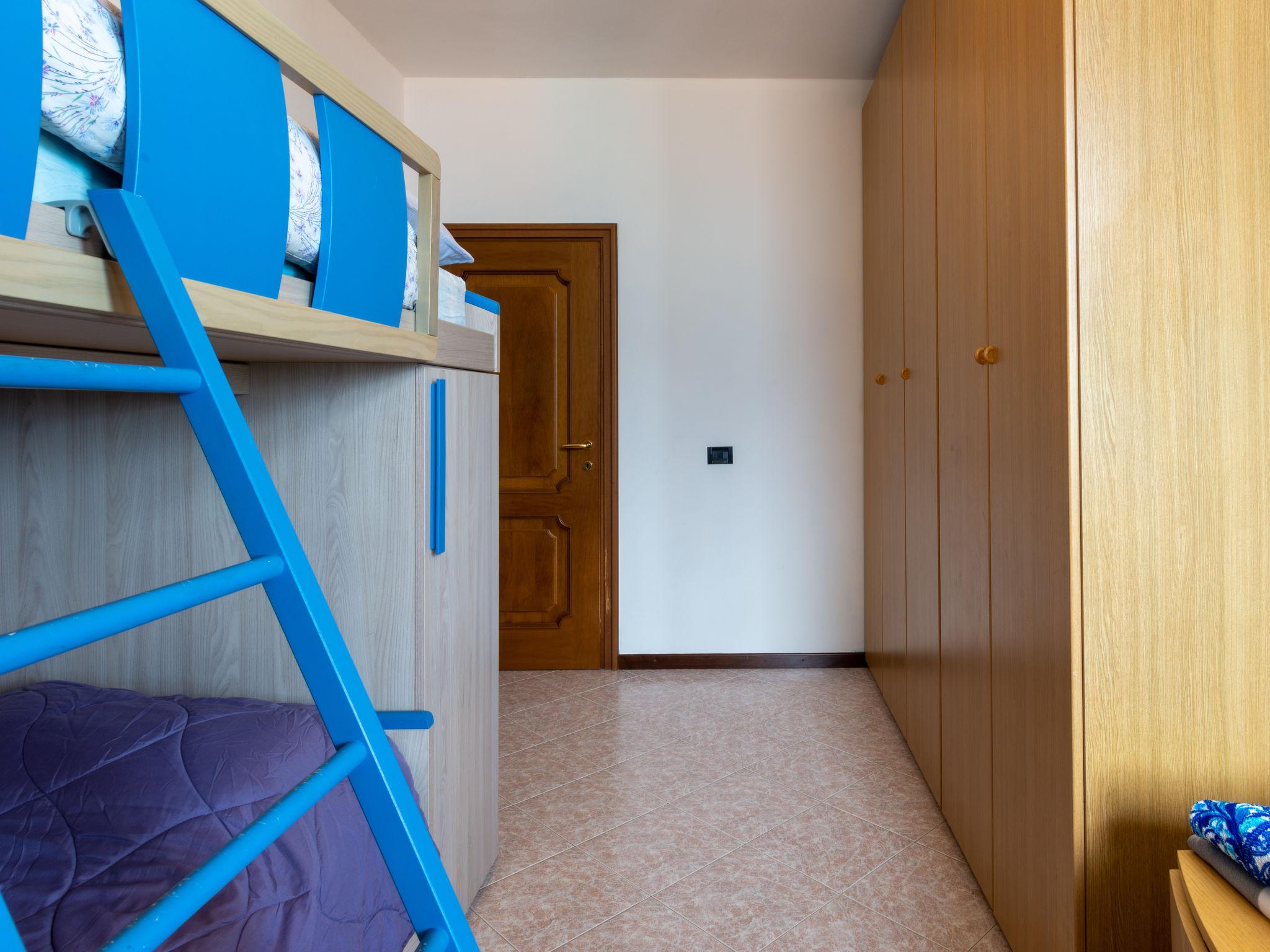 Foto 17 - Apartment mit 3 Schlafzimmern in Gera Lario mit garten und blick auf die berge