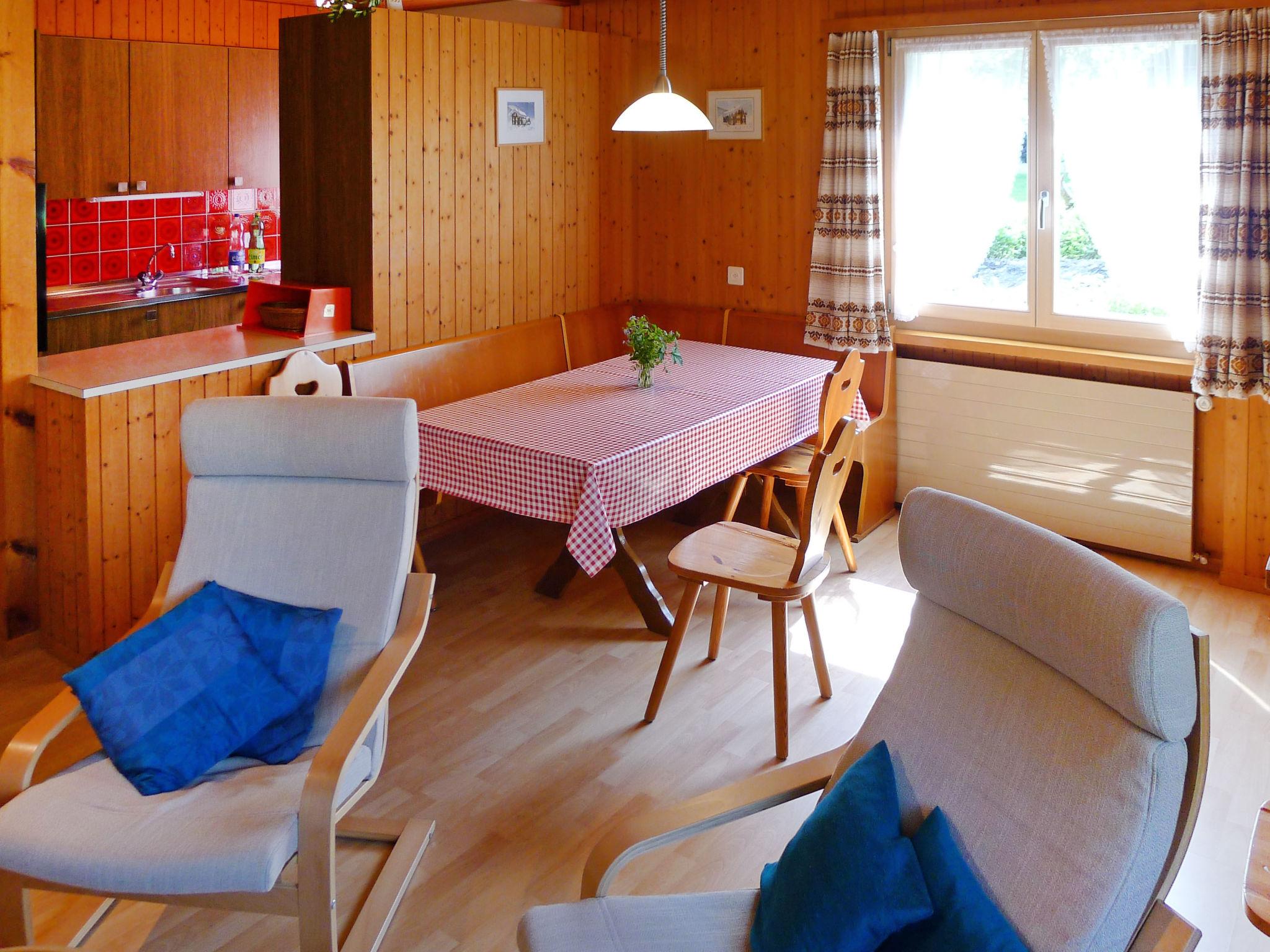 Foto 7 - Apartamento de 3 quartos em Glarus Süd com jardim