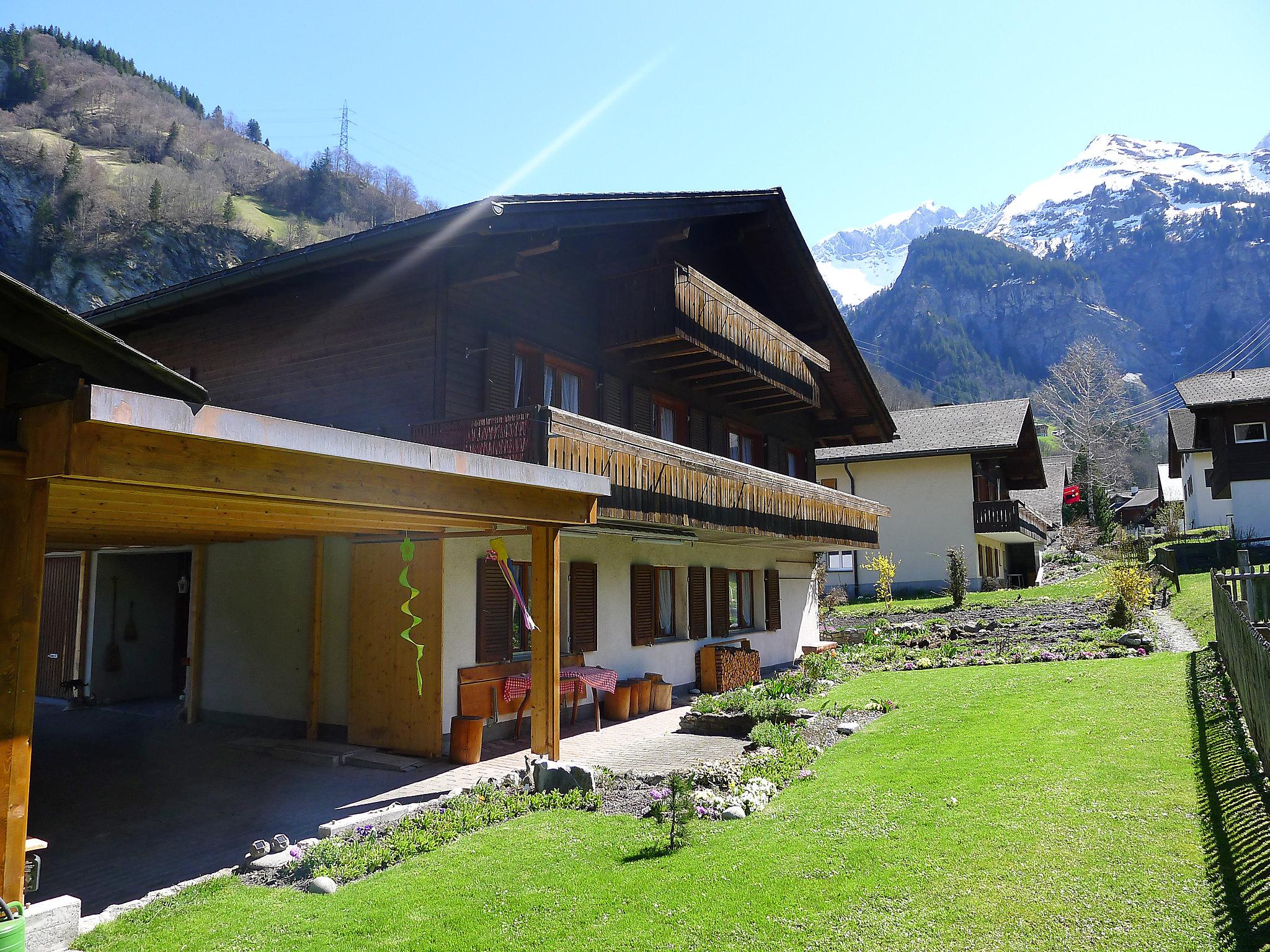 Foto 14 - Apartamento de 3 quartos em Glarus Süd com jardim