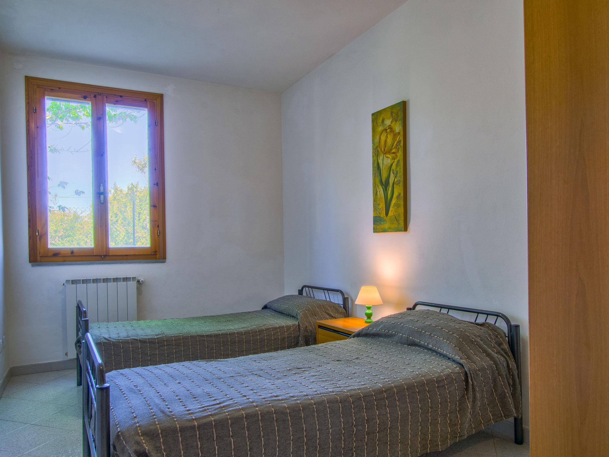 Photo 10 - 2 bedroom Apartment in Casale Marittimo with swimming pool and garden