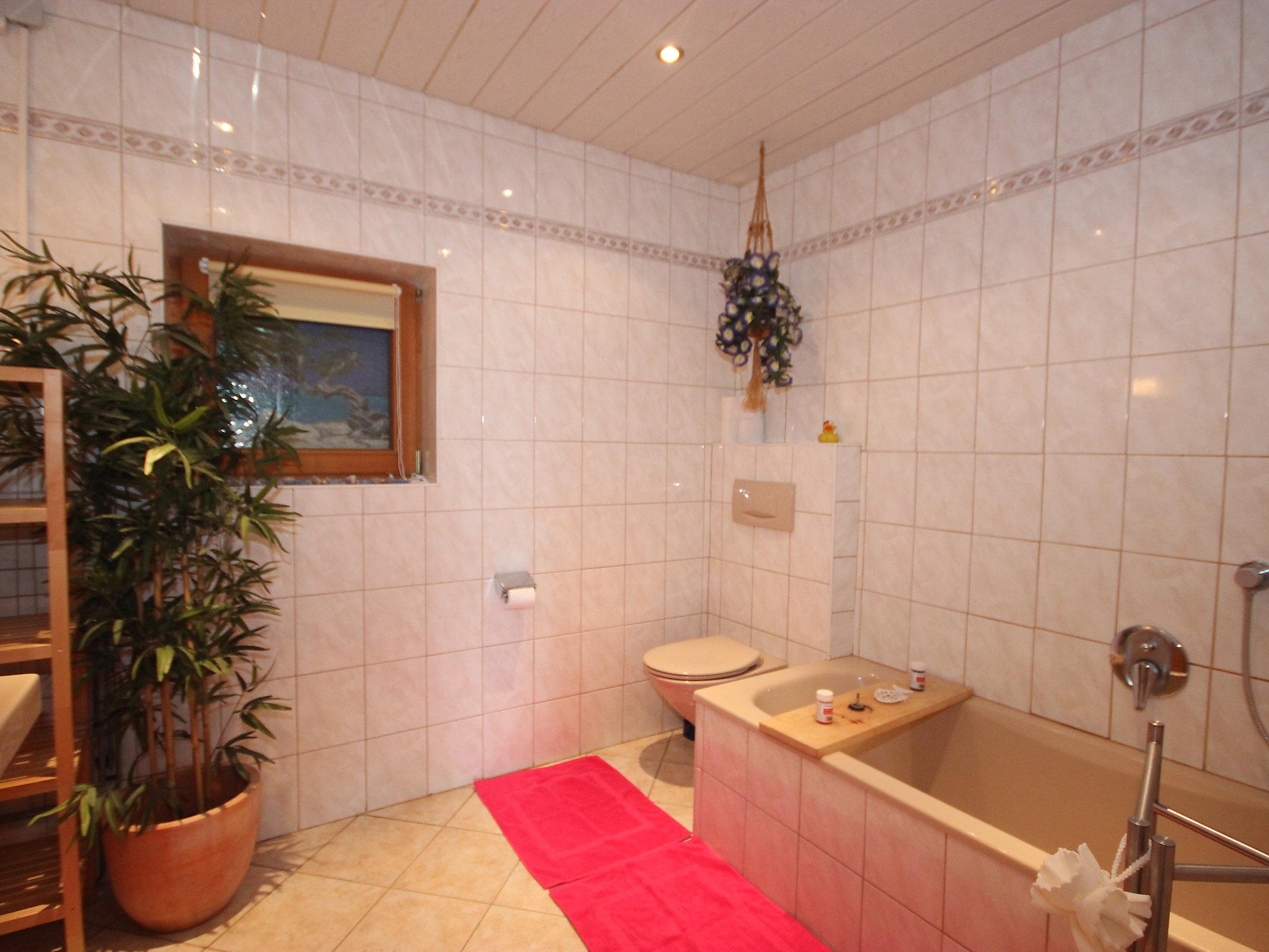 Photo 11 - 2 bedroom Apartment in Zellberg with sauna and mountain view