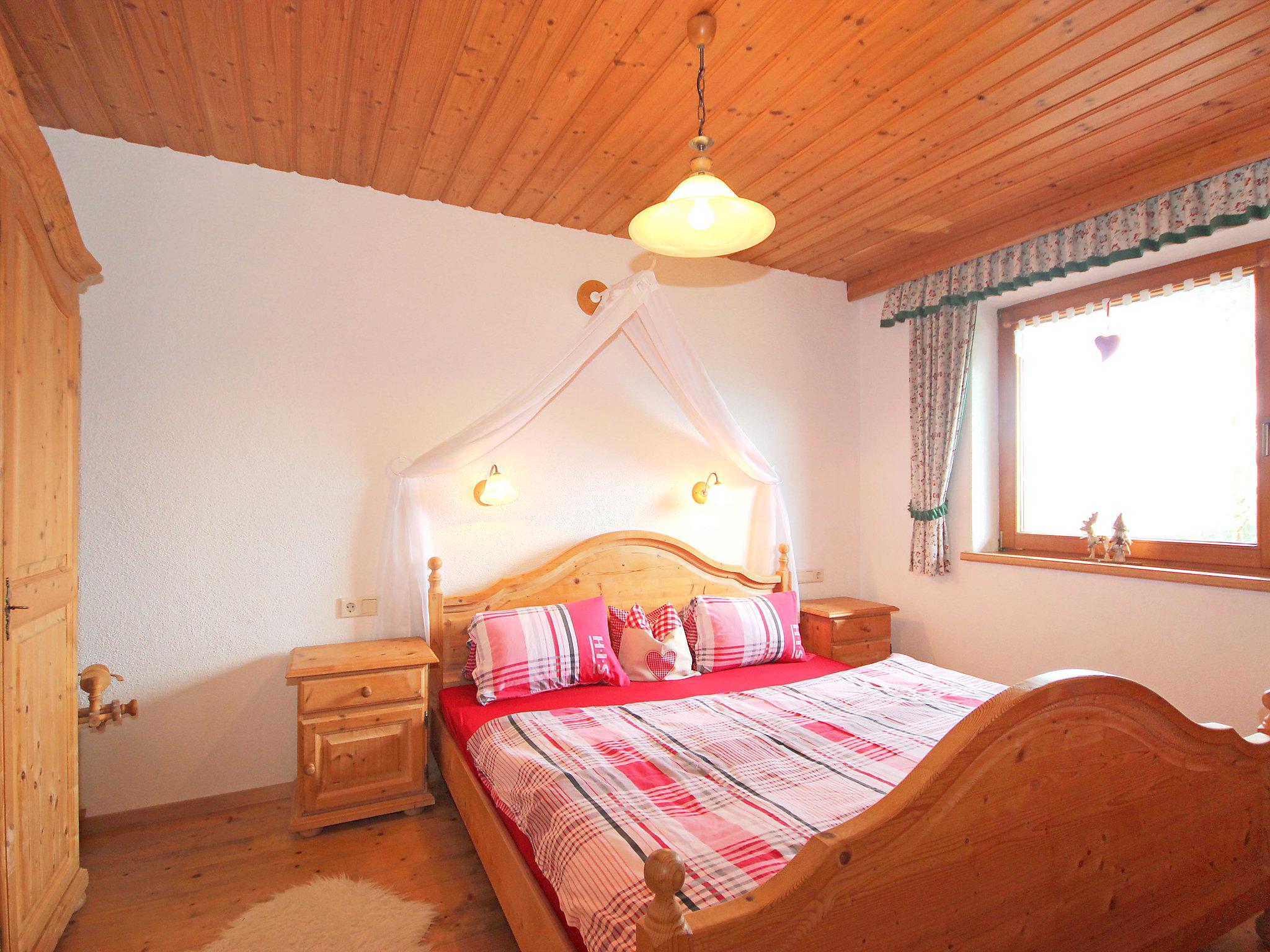 Foto 14 - Apartamento de 2 quartos em Zellberg com sauna e vista para a montanha