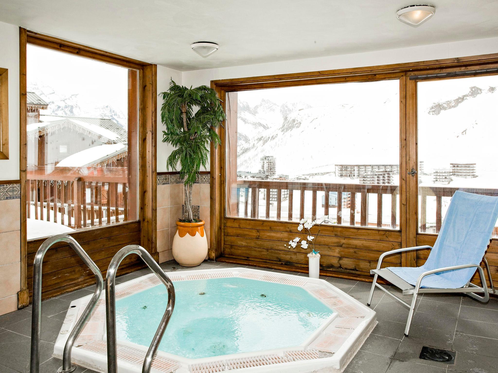 Foto 26 - Apartamento de 3 quartos em Tignes com piscina e vista para a montanha