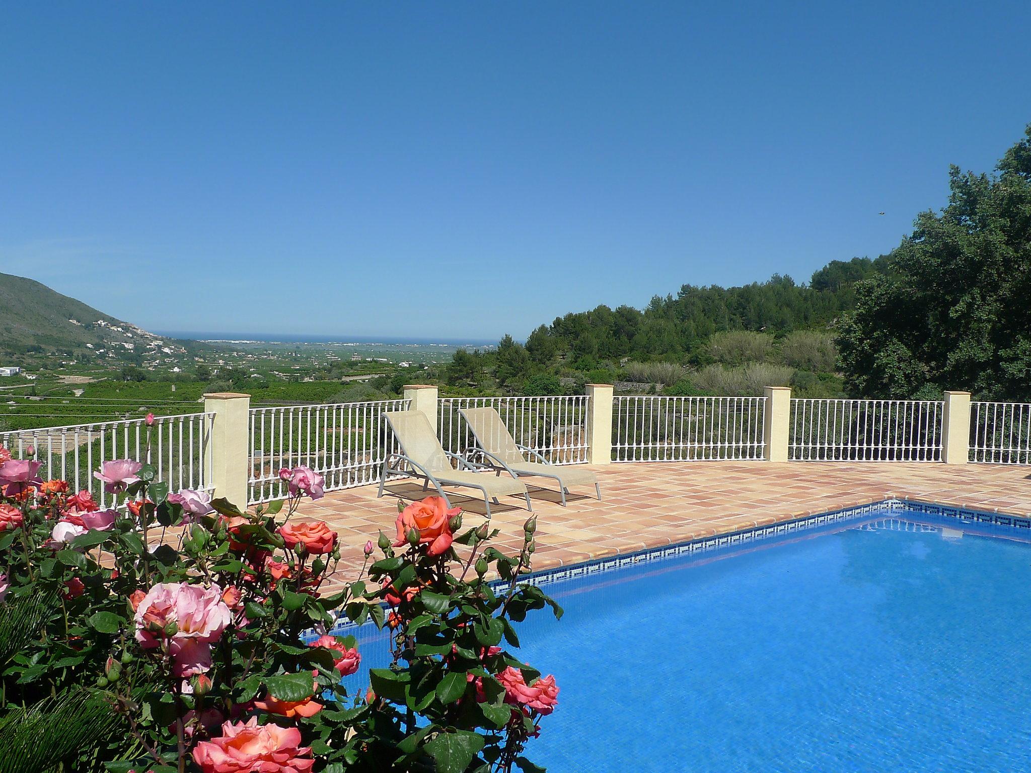 Photo 15 - Maison de 3 chambres à Adsubia avec piscine privée et vues à la mer