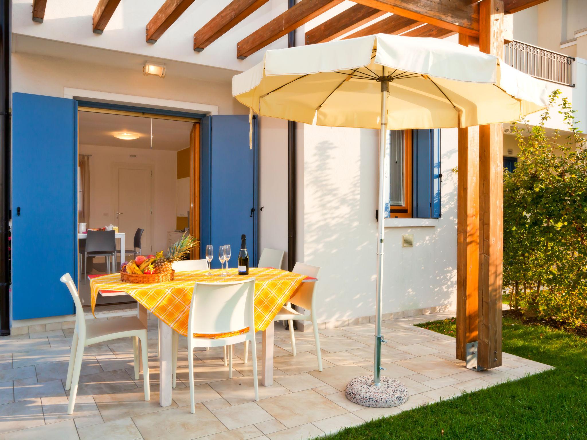 Photo 3 - Maison de 2 chambres à Caorle avec piscine et jardin