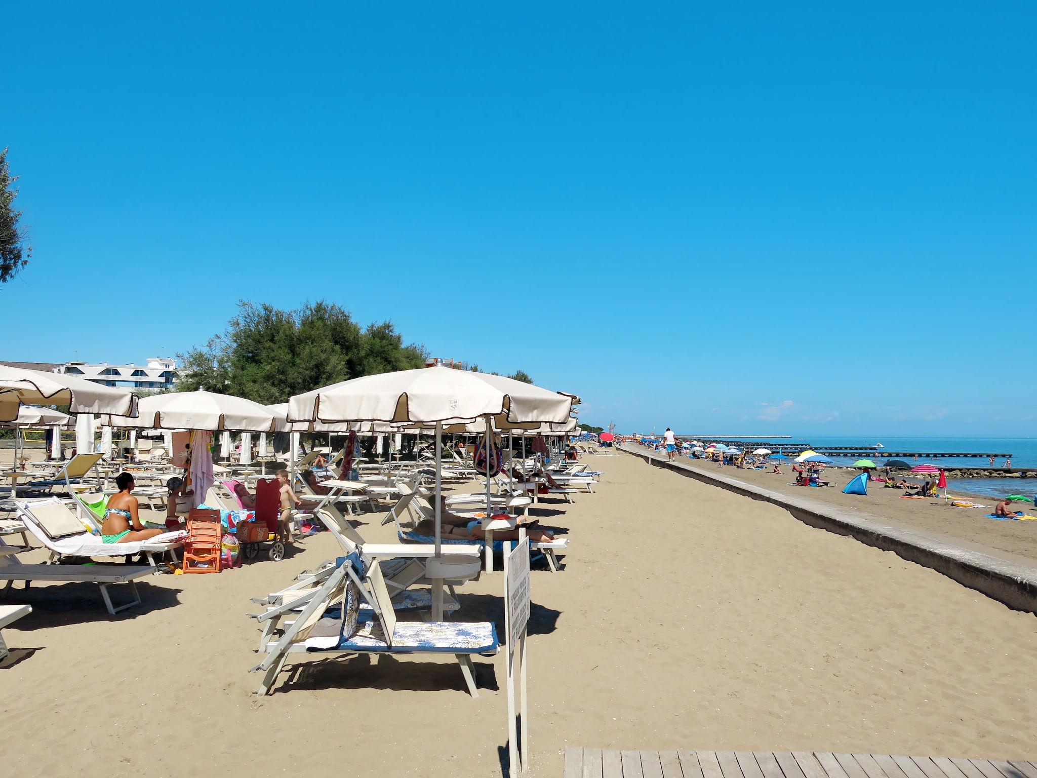 Photo 12 - Maison de 2 chambres à Caorle avec piscine et vues à la mer