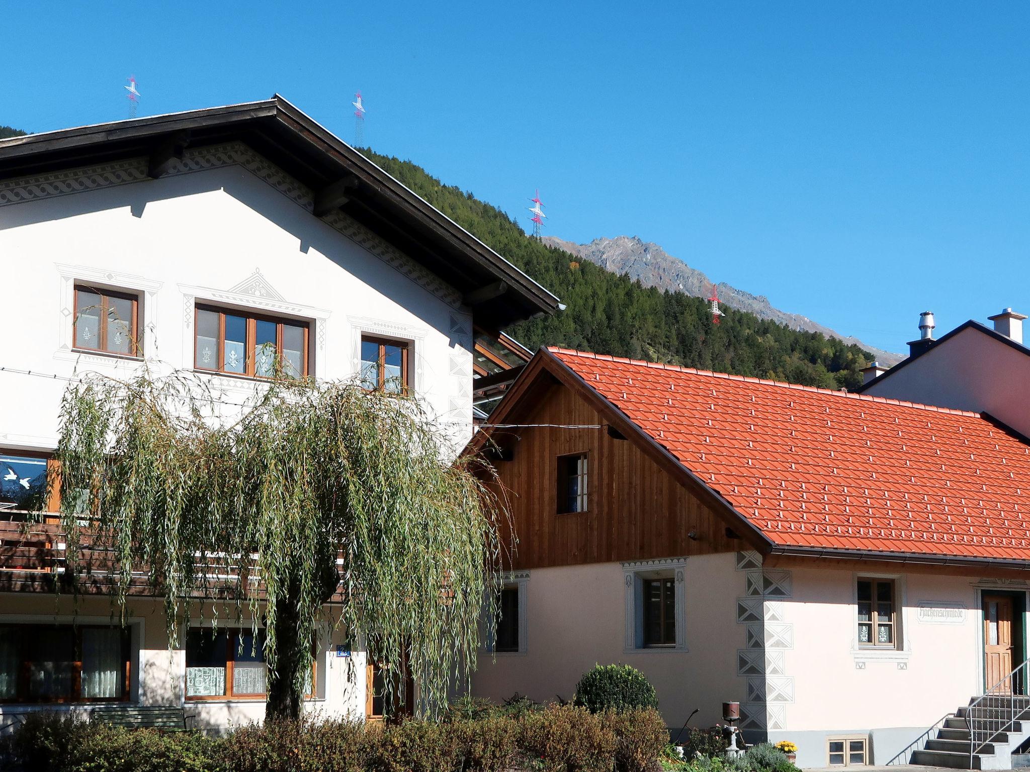 Photo 1 - Maison de 3 chambres à Prutz avec jardin et vues sur la montagne