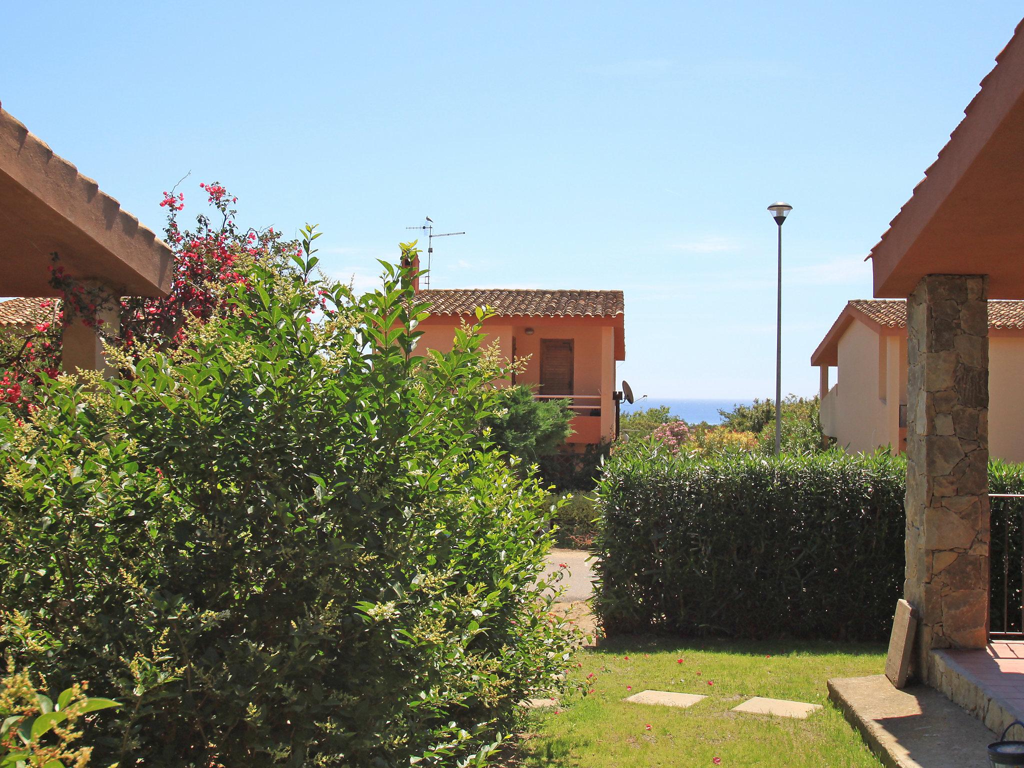 Foto 5 - Casa de 2 quartos em Muravera com jardim e vistas do mar
