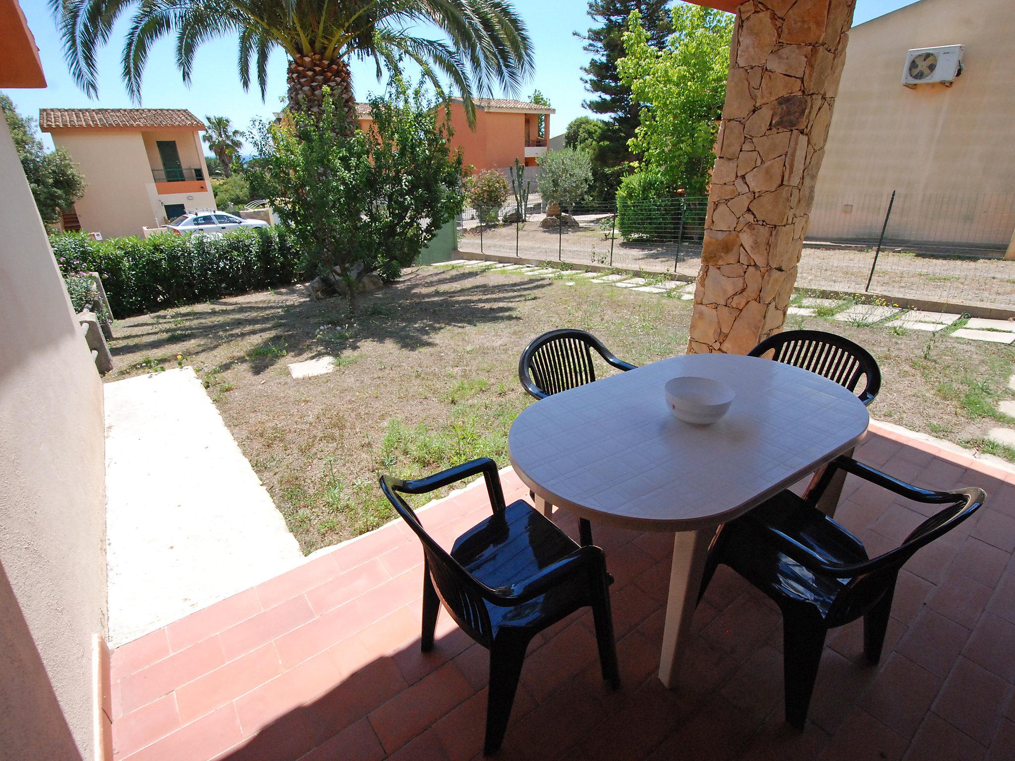 Photo 11 - 2 bedroom House in Muravera with garden and sea view