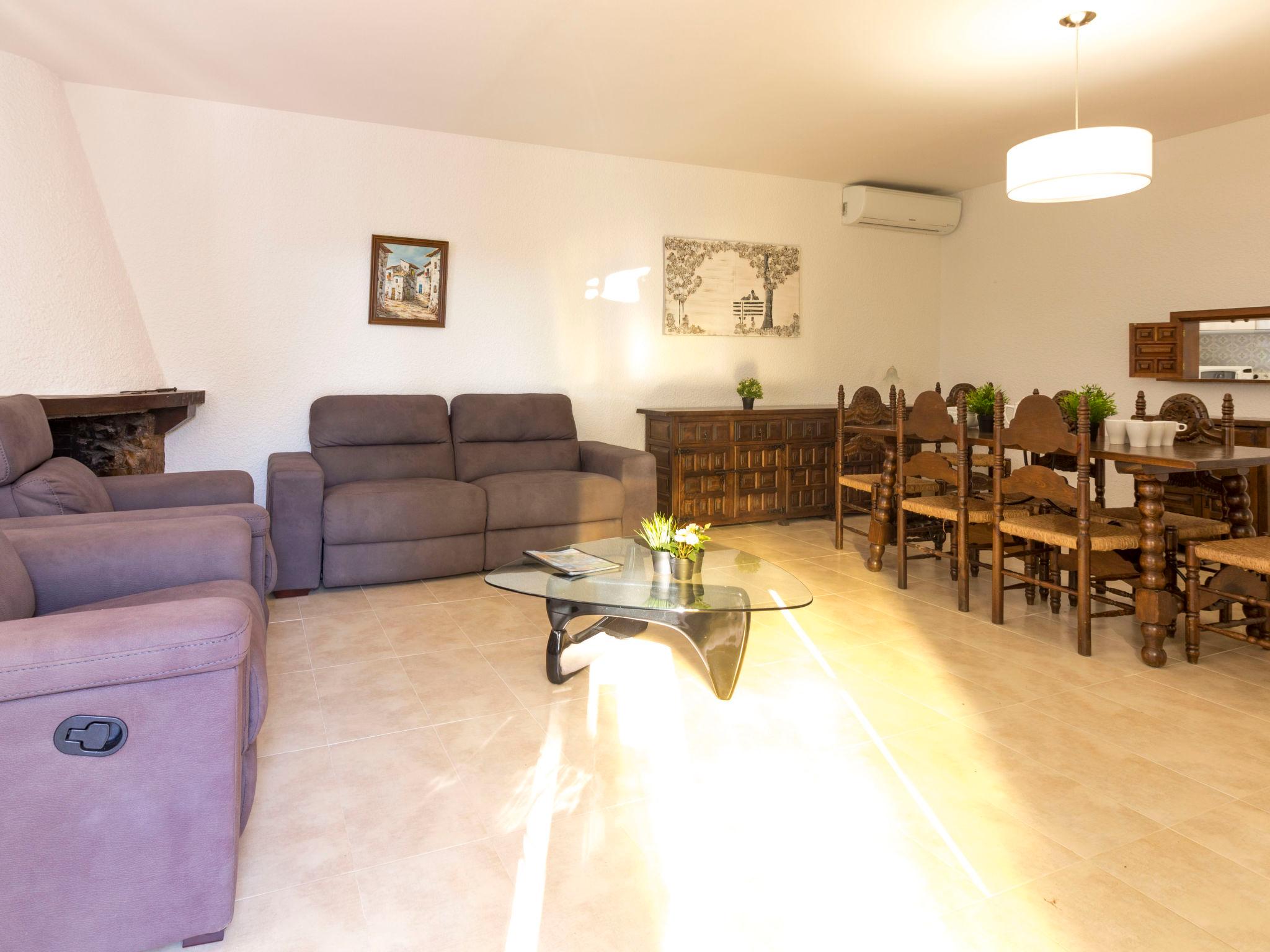 Photo 6 - 3 bedroom House in Cambrils with garden and sea view