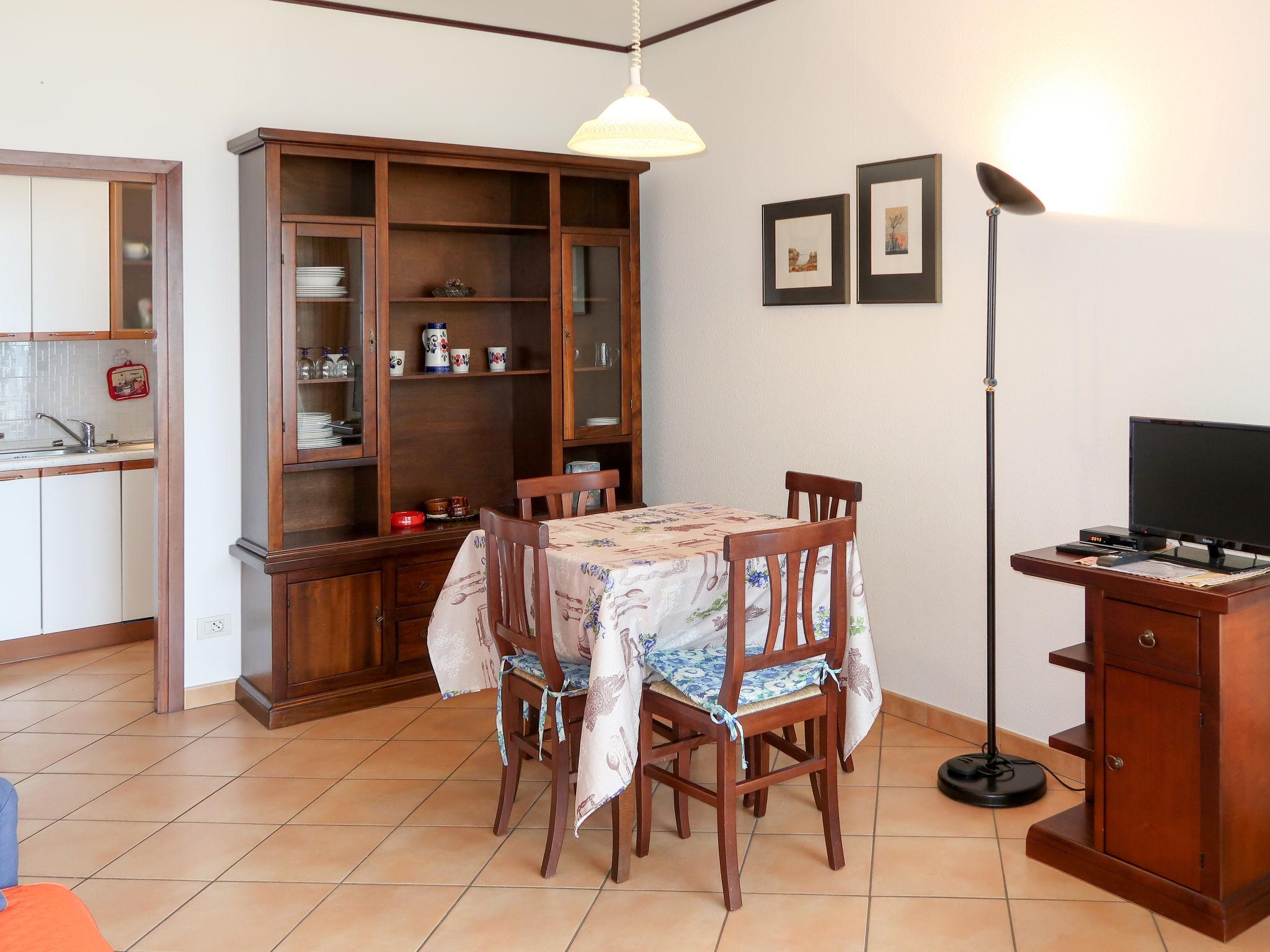 Photo 6 - 1 bedroom Apartment in Germignaga with swimming pool and mountain view