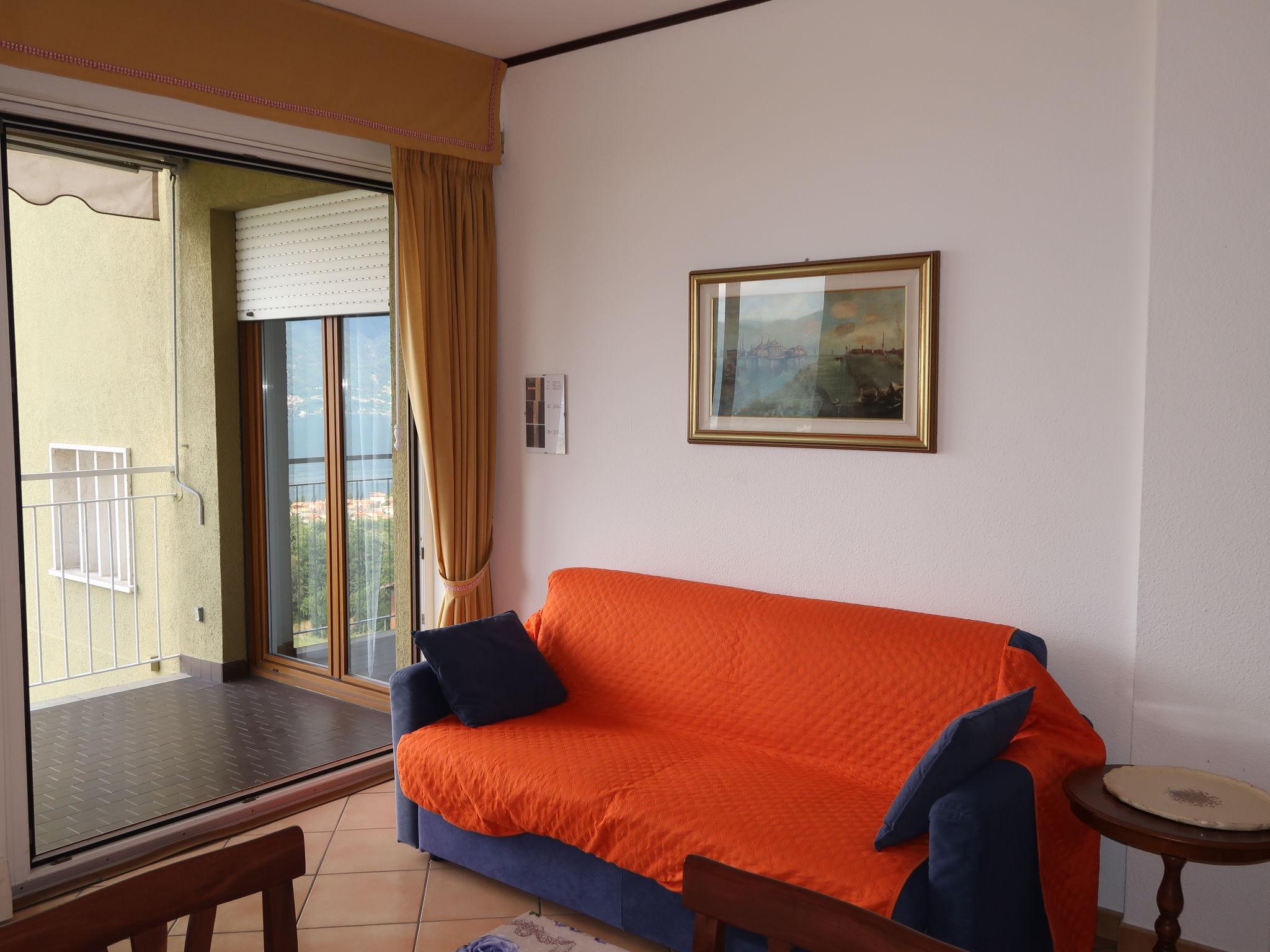 Photo 9 - 1 bedroom Apartment in Germignaga with swimming pool and mountain view