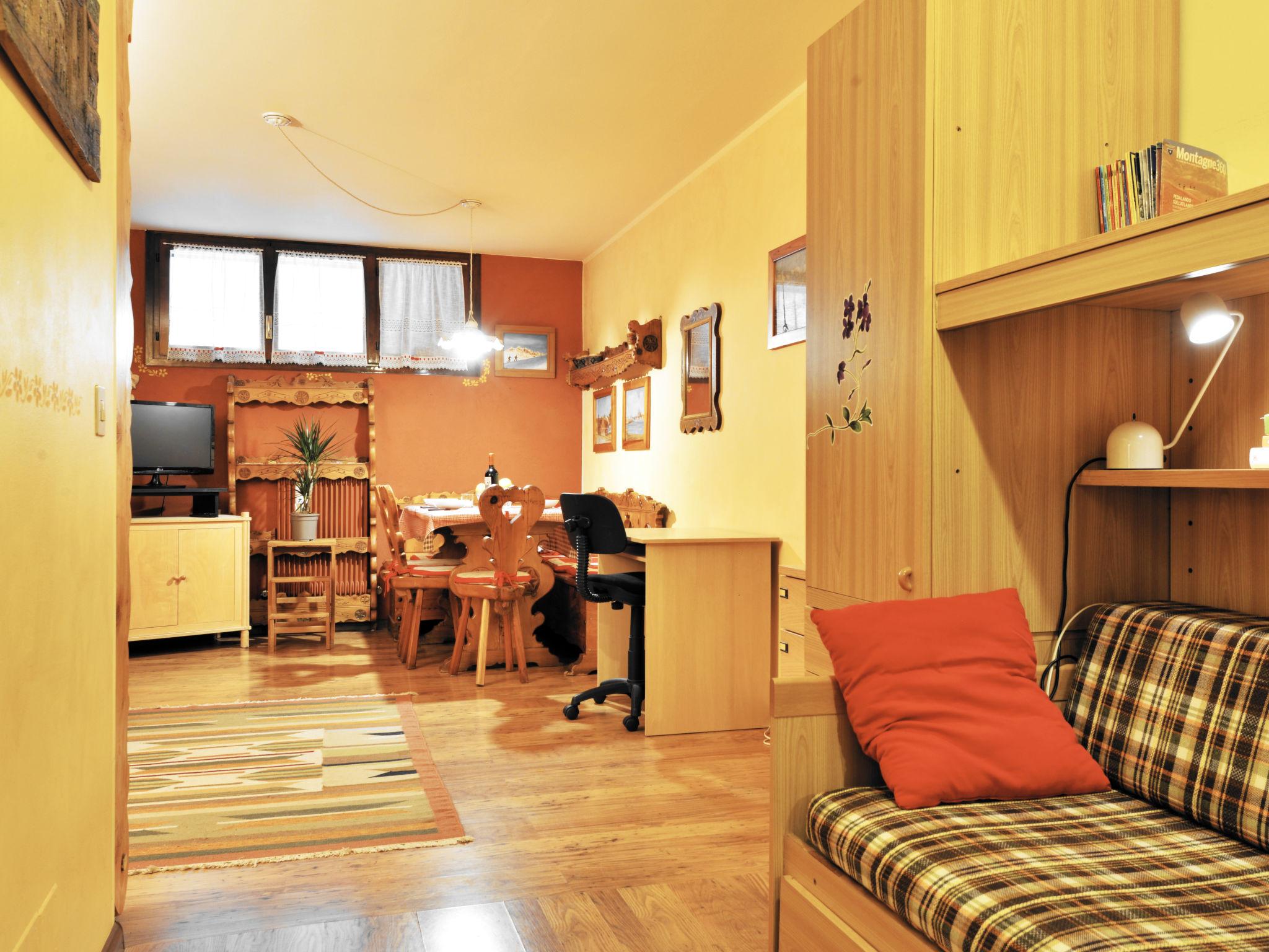 Foto 6 - Apartamento em Canazei