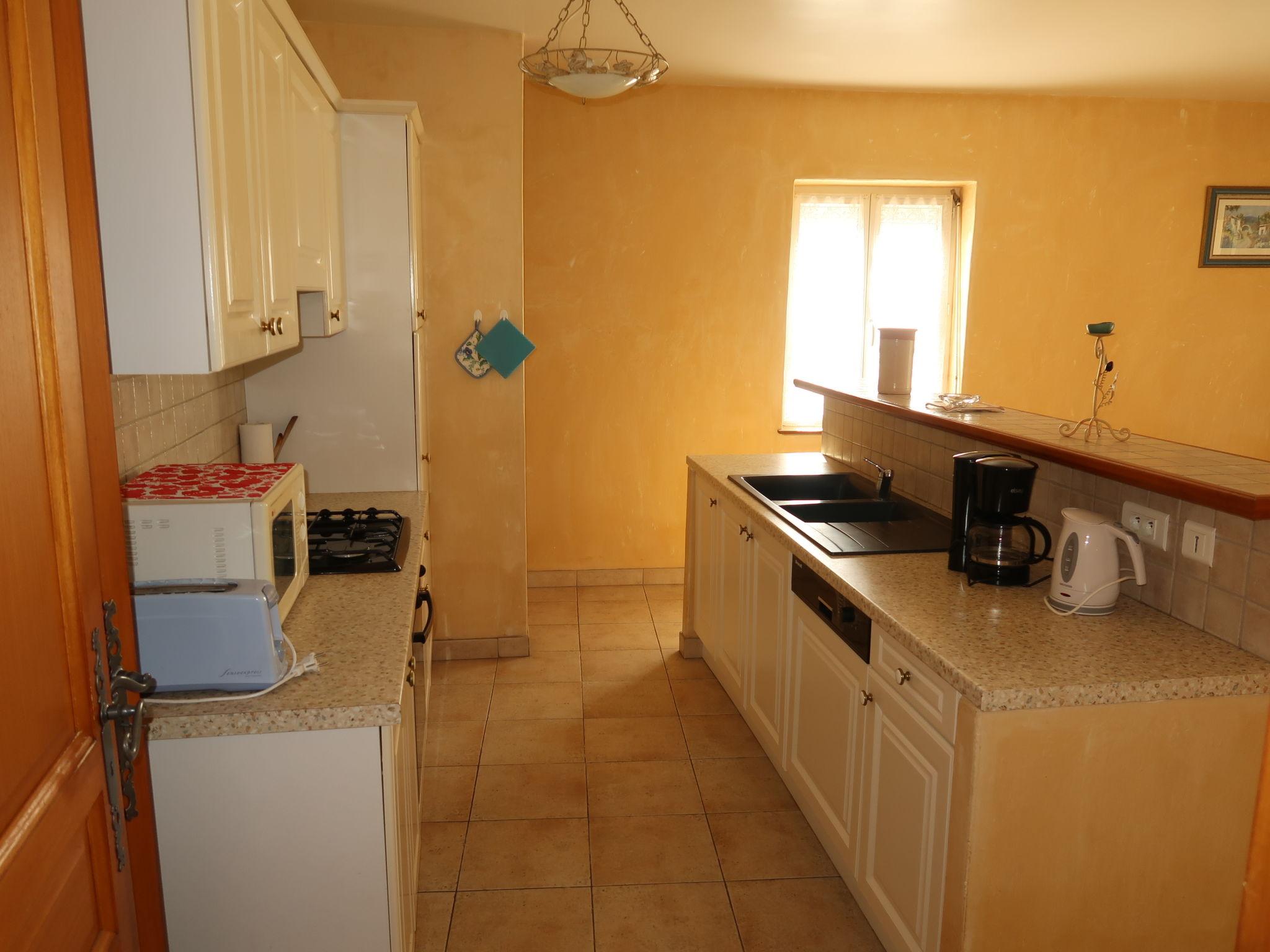 Photo 3 - 2 bedroom House in Grillon with garden and terrace