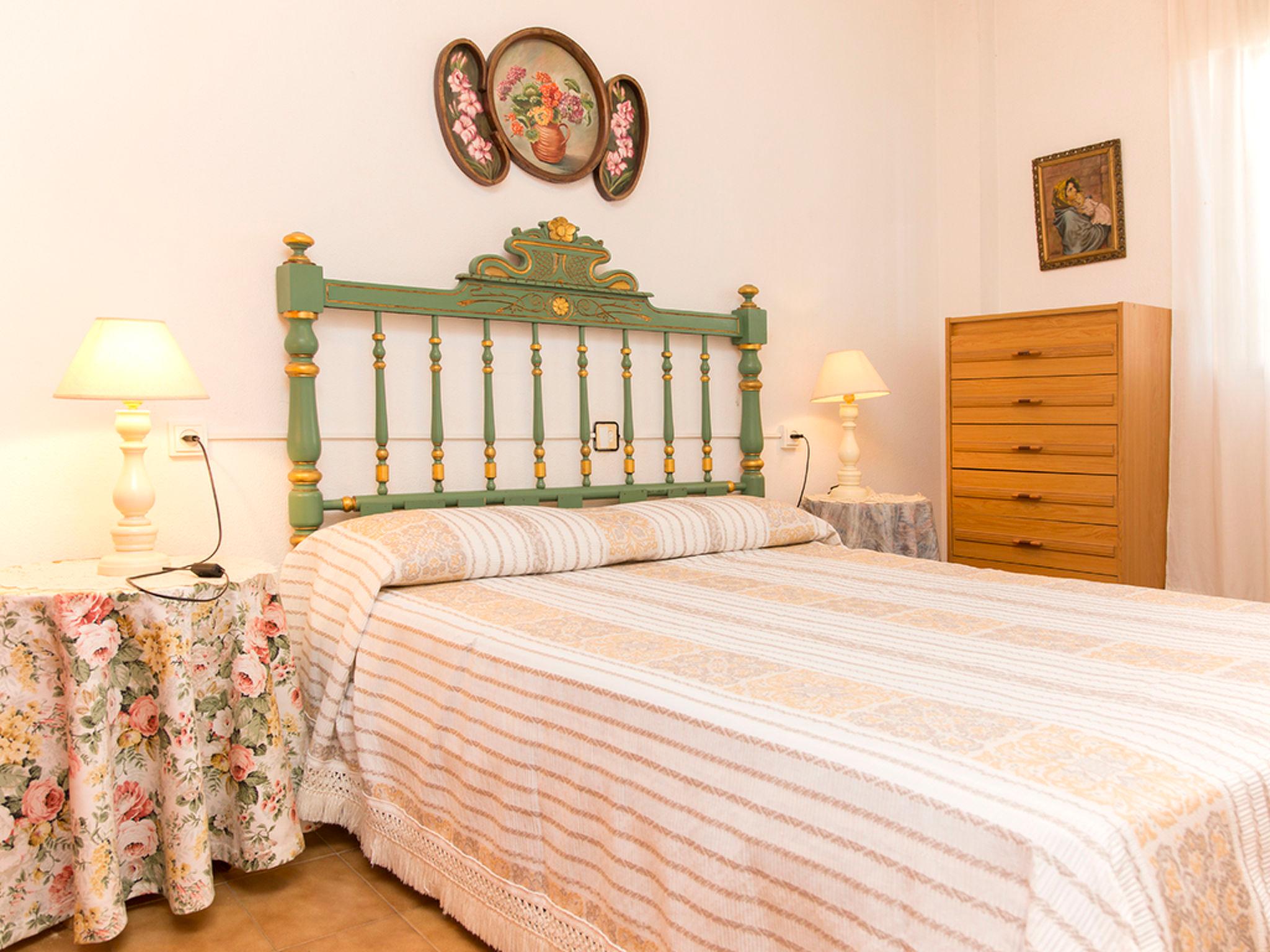 Foto 4 - Appartamento con 3 camere da letto a Cambrils con giardino e vista mare