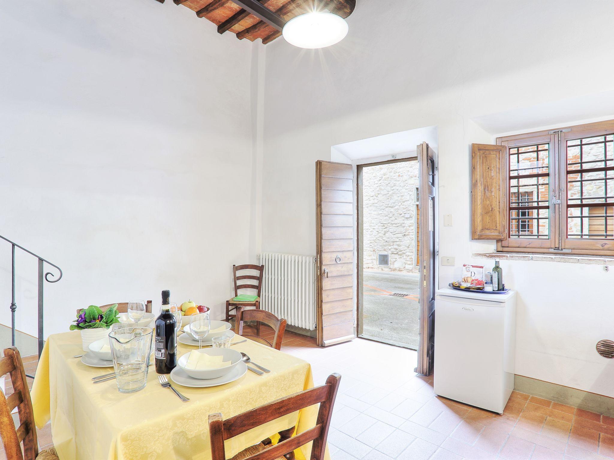 Foto 3 - Apartamento de 2 habitaciones en Bagno a Ripoli con piscina y jardín