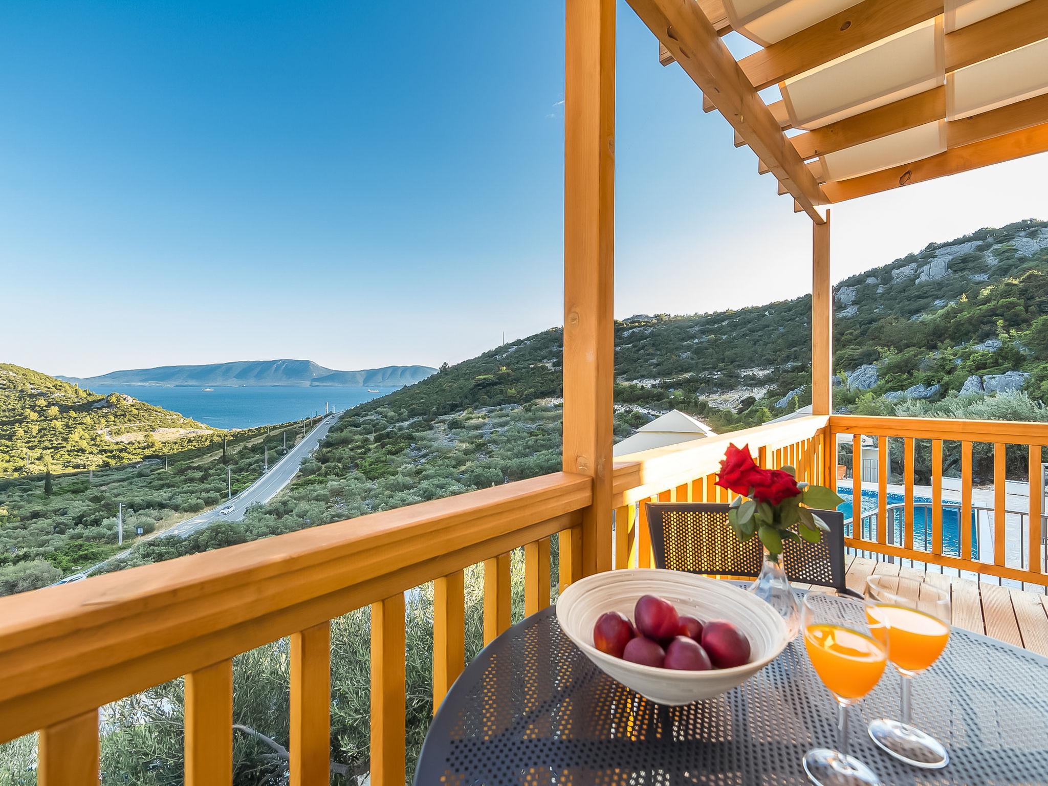 Photo 15 - Maison de 1 chambre à Ploče avec piscine et jardin