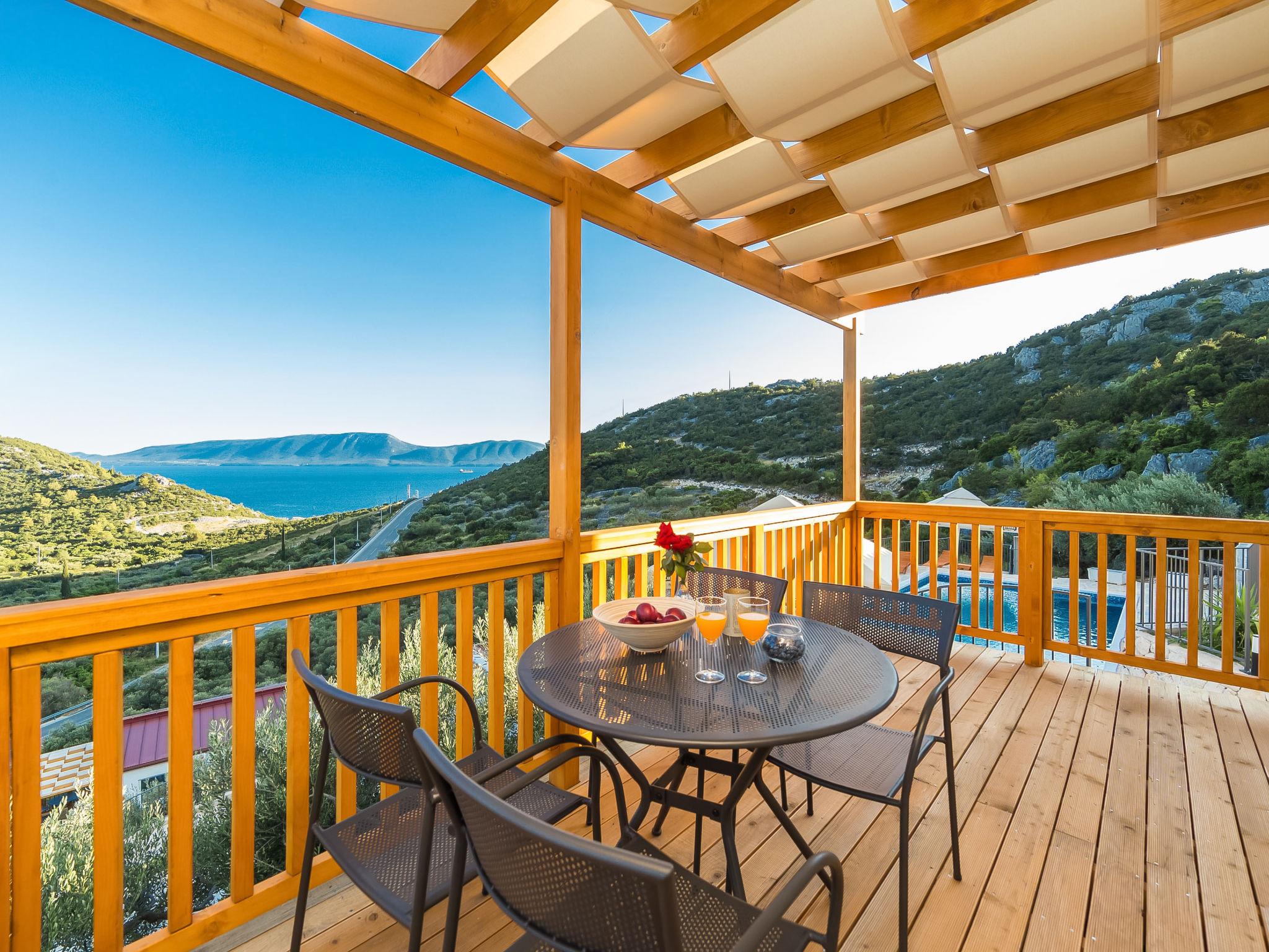 Photo 1 - Maison de 1 chambre à Ploče avec piscine et jardin