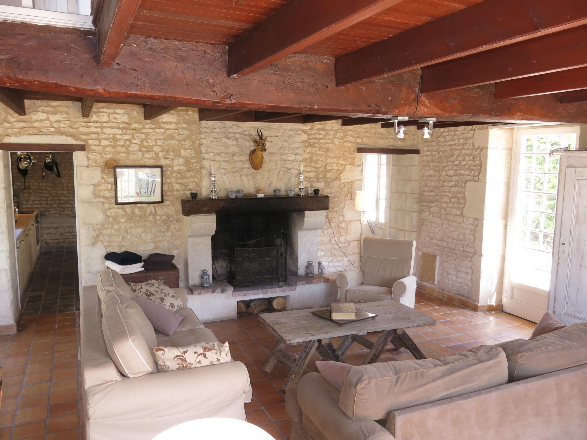 Photo 6 - 4 bedroom House in Aumagne with private pool and garden