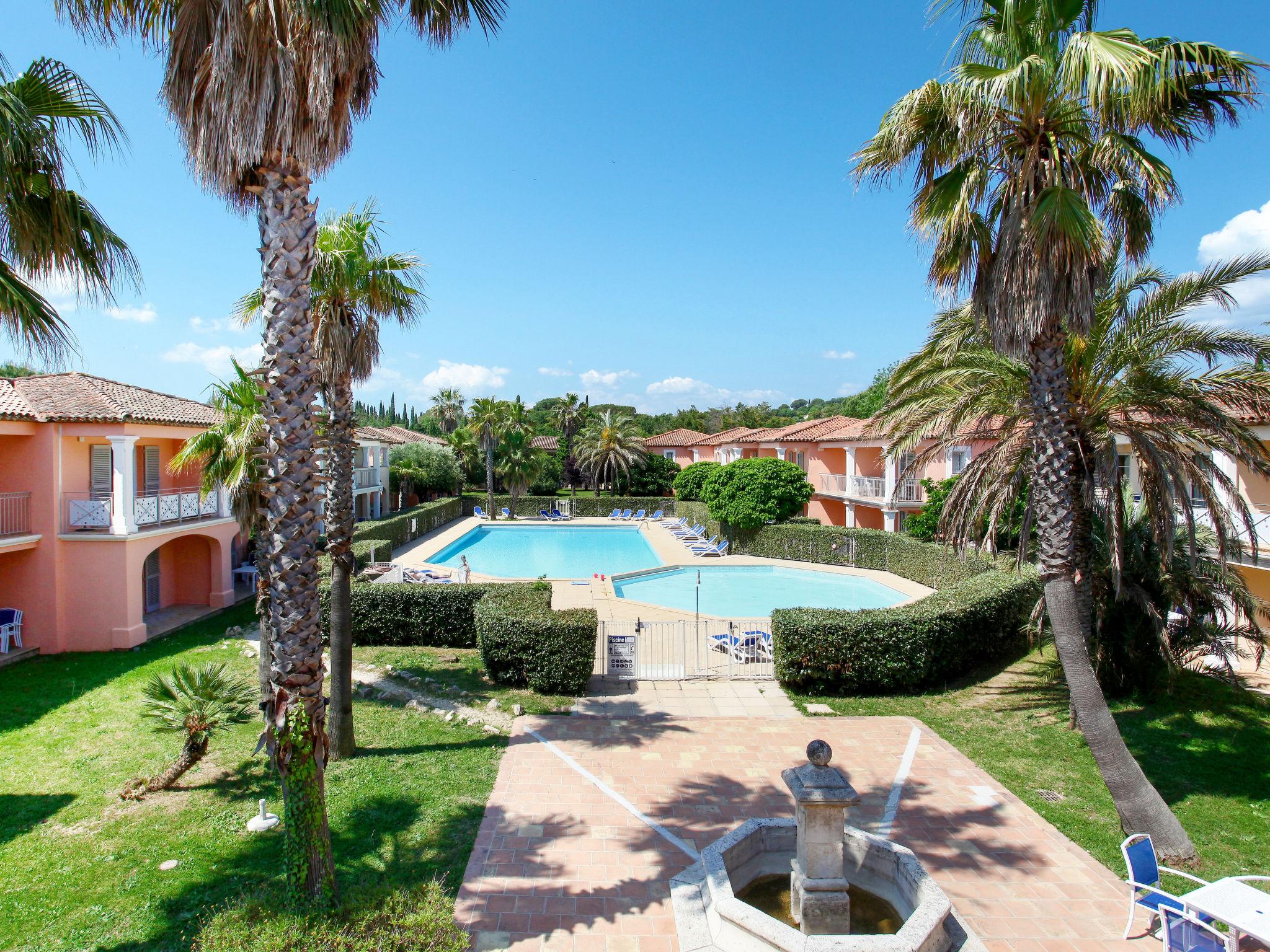 Foto 11 - Apartamento de 1 quarto em Grimaud com piscina e vistas do mar