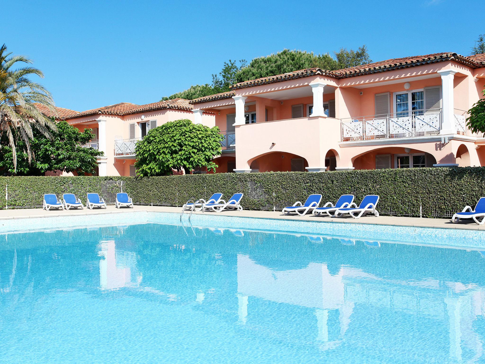 Photo 12 - 1 bedroom Apartment in Grimaud with swimming pool and sea view