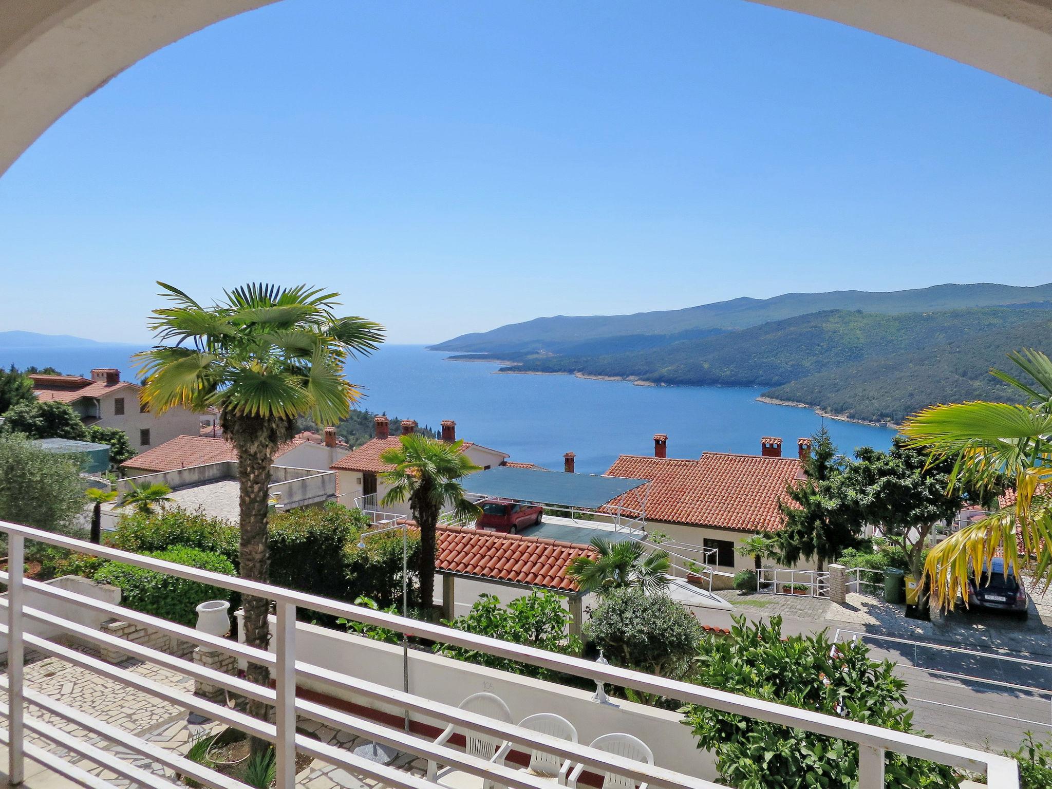 Photo 2 - 2 bedroom Apartment in Labin with terrace and sea view