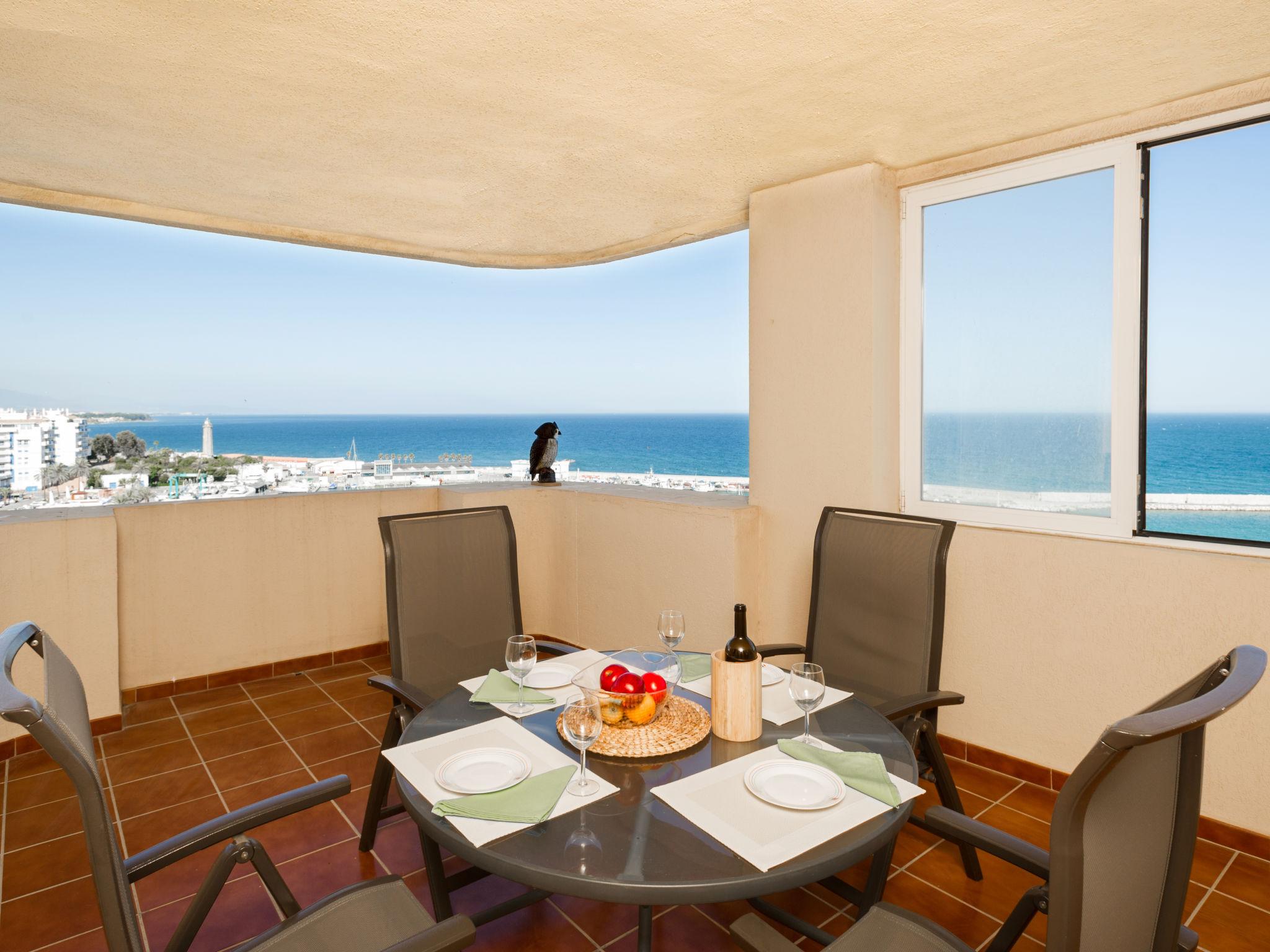 Foto 1 - Apartment mit 2 Schlafzimmern in Estepona mit schwimmbad und blick aufs meer