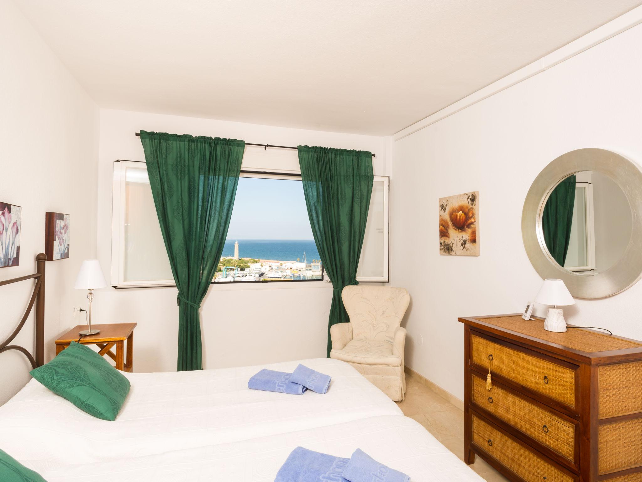 Foto 18 - Appartamento con 2 camere da letto a Estepona con piscina e vista mare