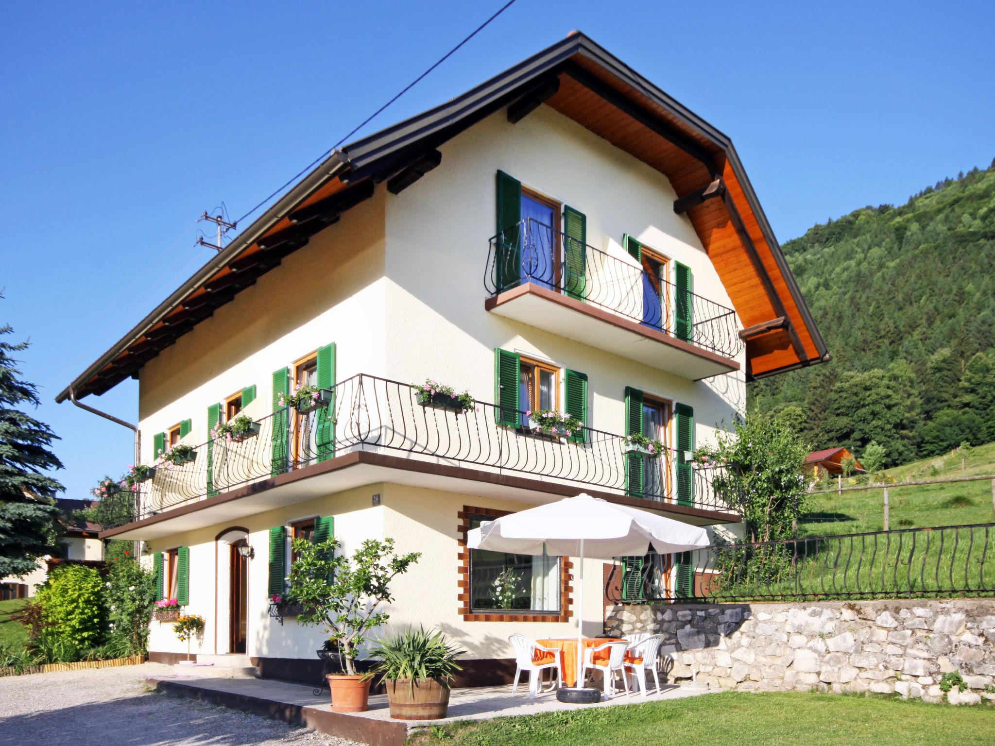 Foto 1 - Casa con 6 camere da letto a Ossiach con terrazza e vista sulle montagne