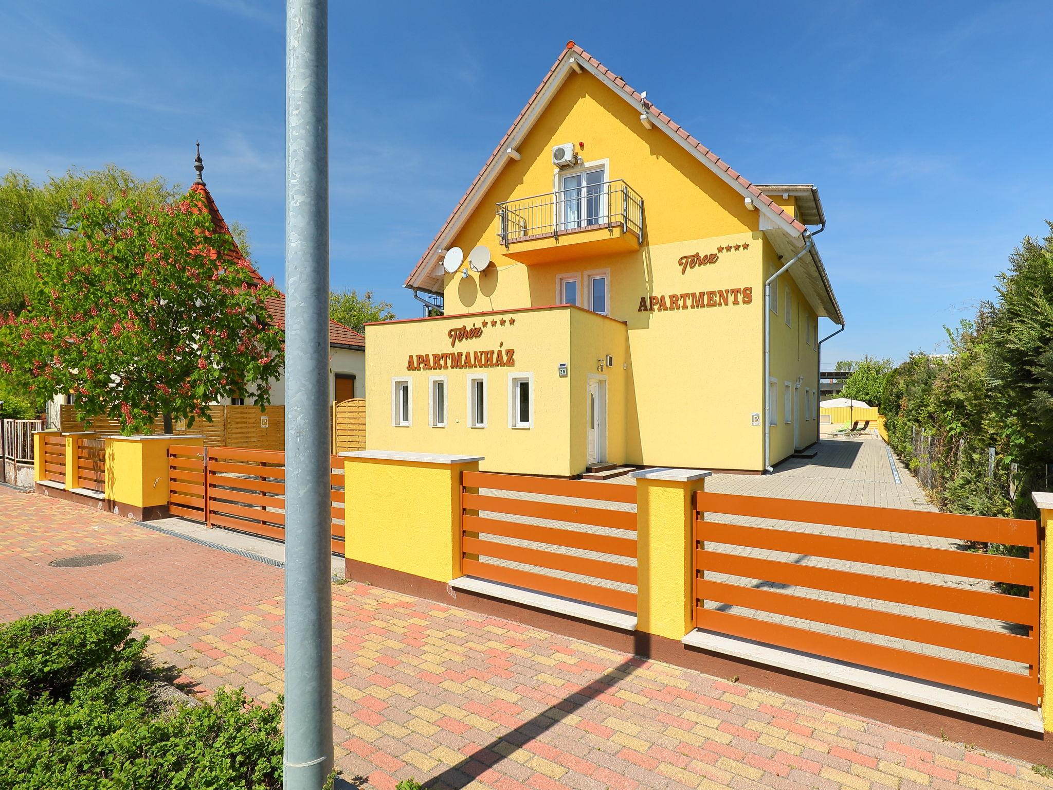 Photo 21 - Appartement de 2 chambres à Balatonmáriafürdő avec piscine et jardin