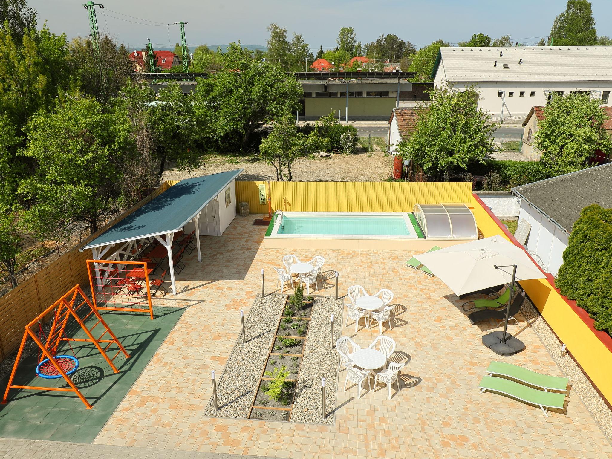 Photo 16 - Appartement de 2 chambres à Balatonmáriafürdő avec piscine et jardin