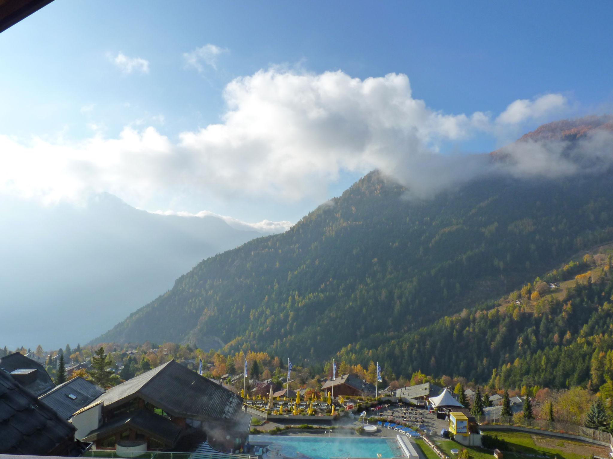 Foto 20 - Appartamento con 2 camere da letto a Leytron con piscina e vista sulle montagne